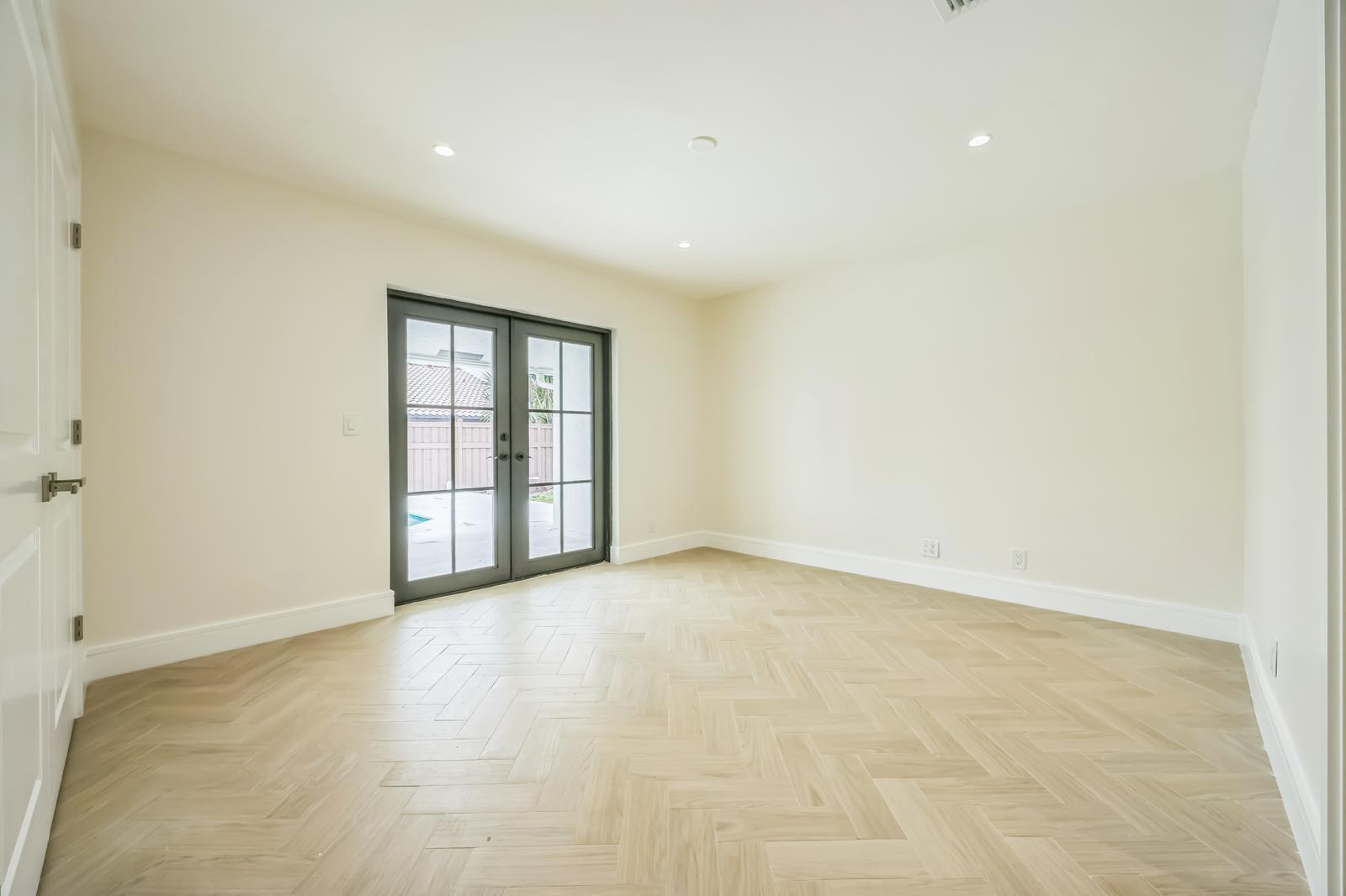 7033 San Sebastian Circle