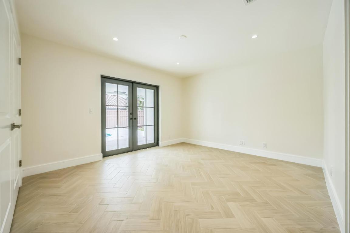 7033 San Sebastian Circle