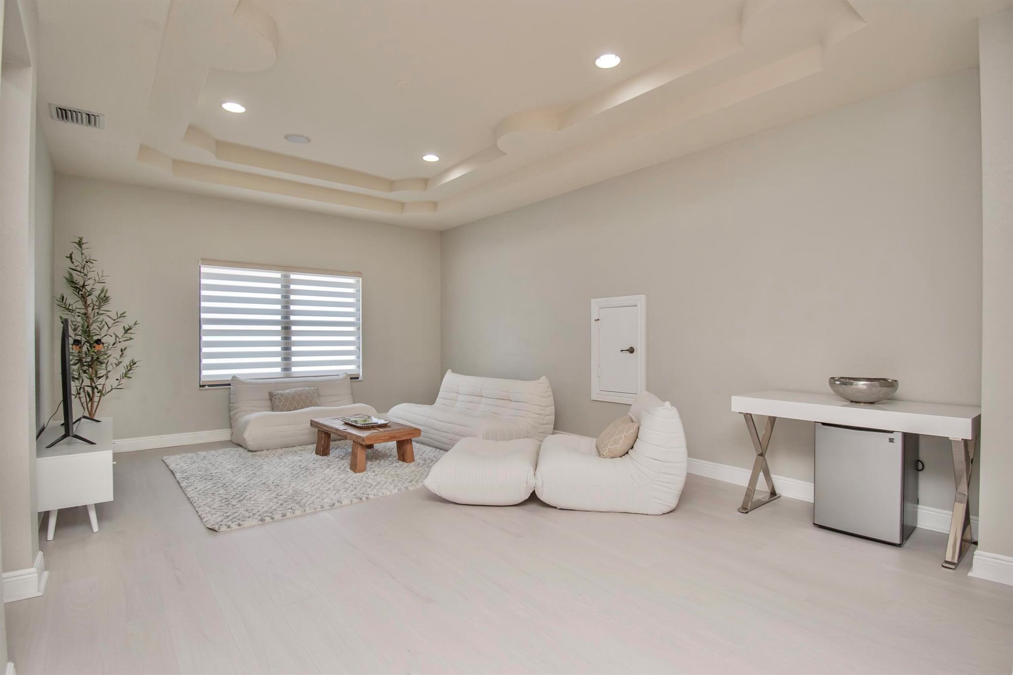 16106 Rosecroft Terrace