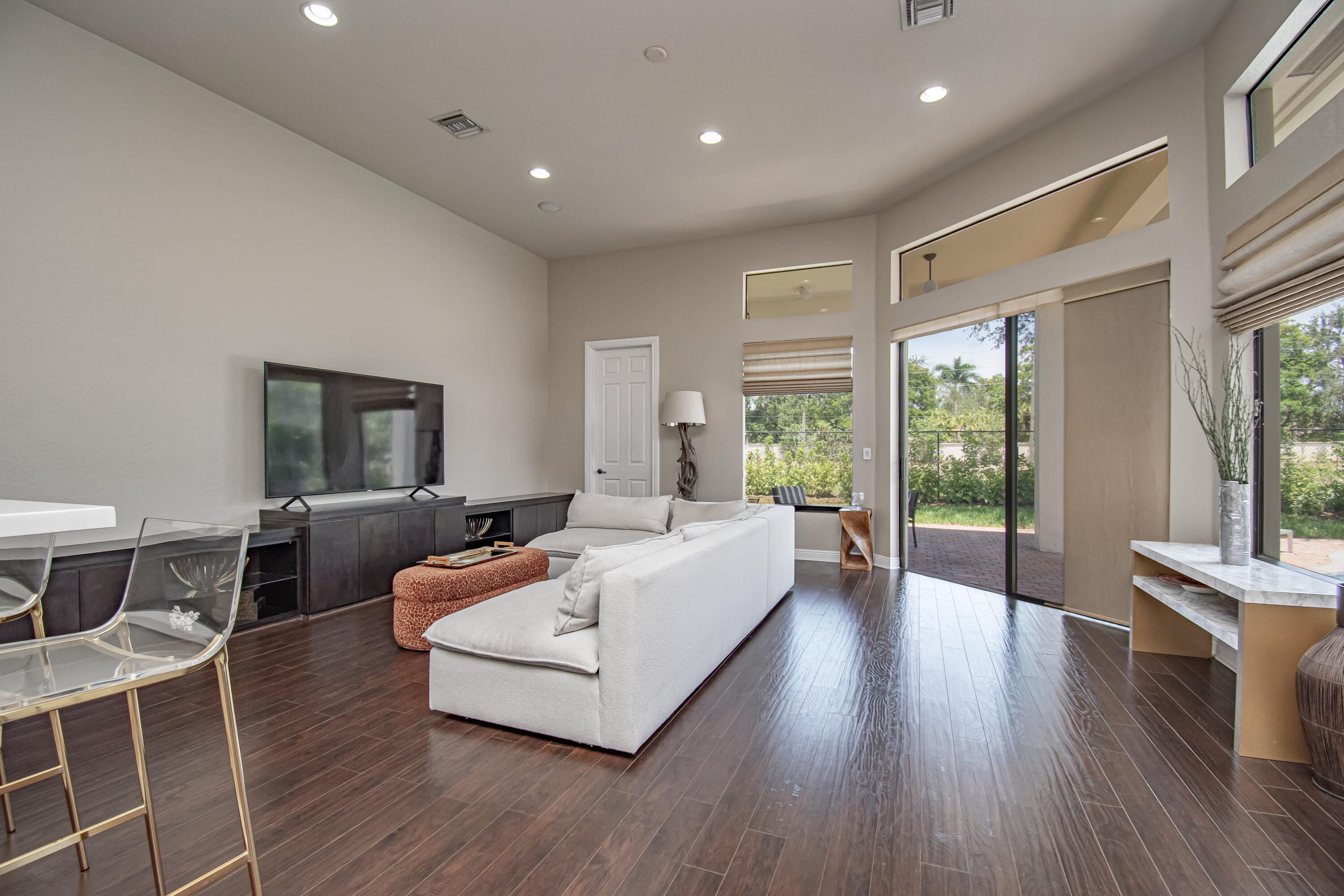 16106 Rosecroft Terrace