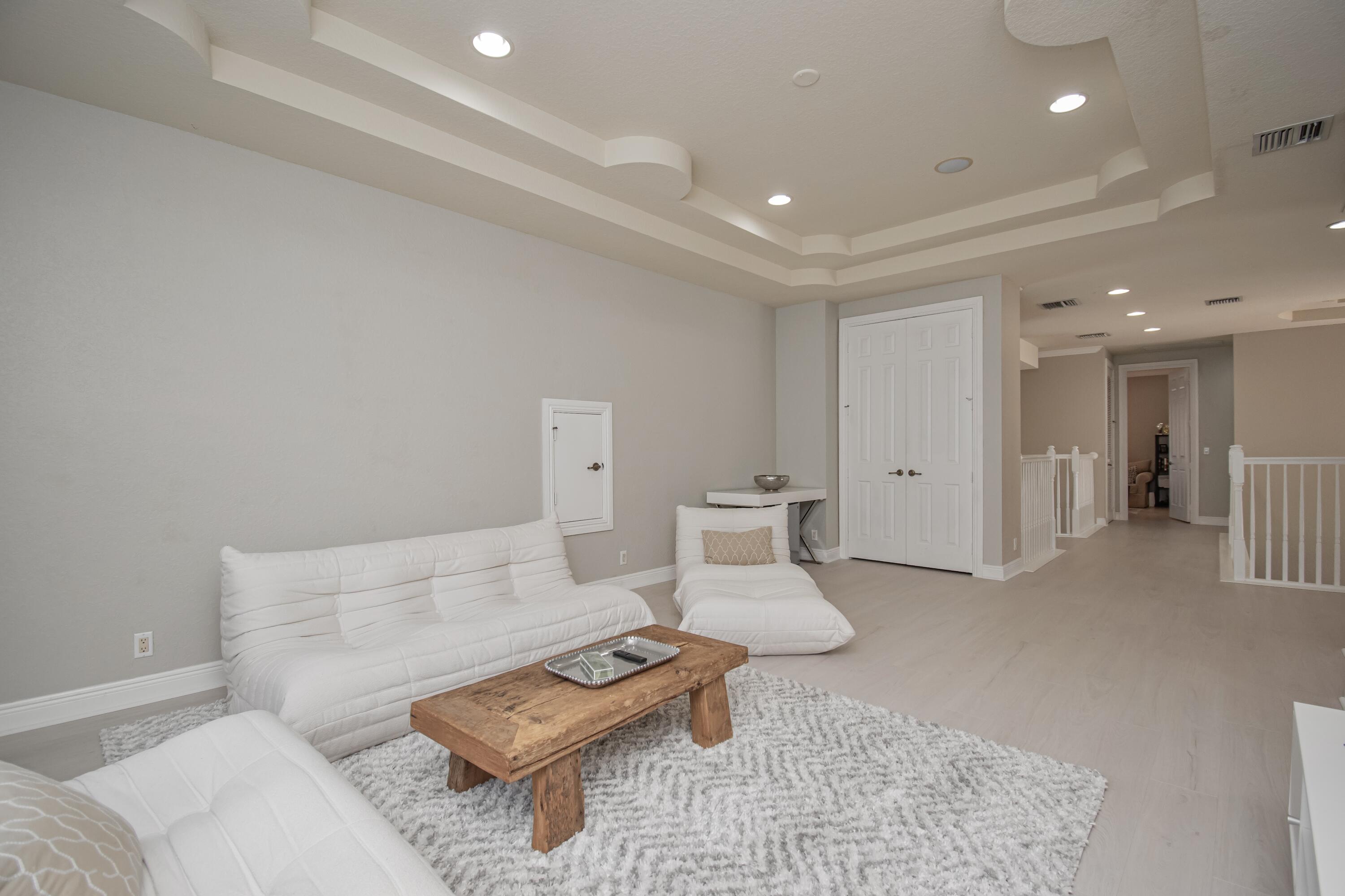 16106 Rosecroft Terrace