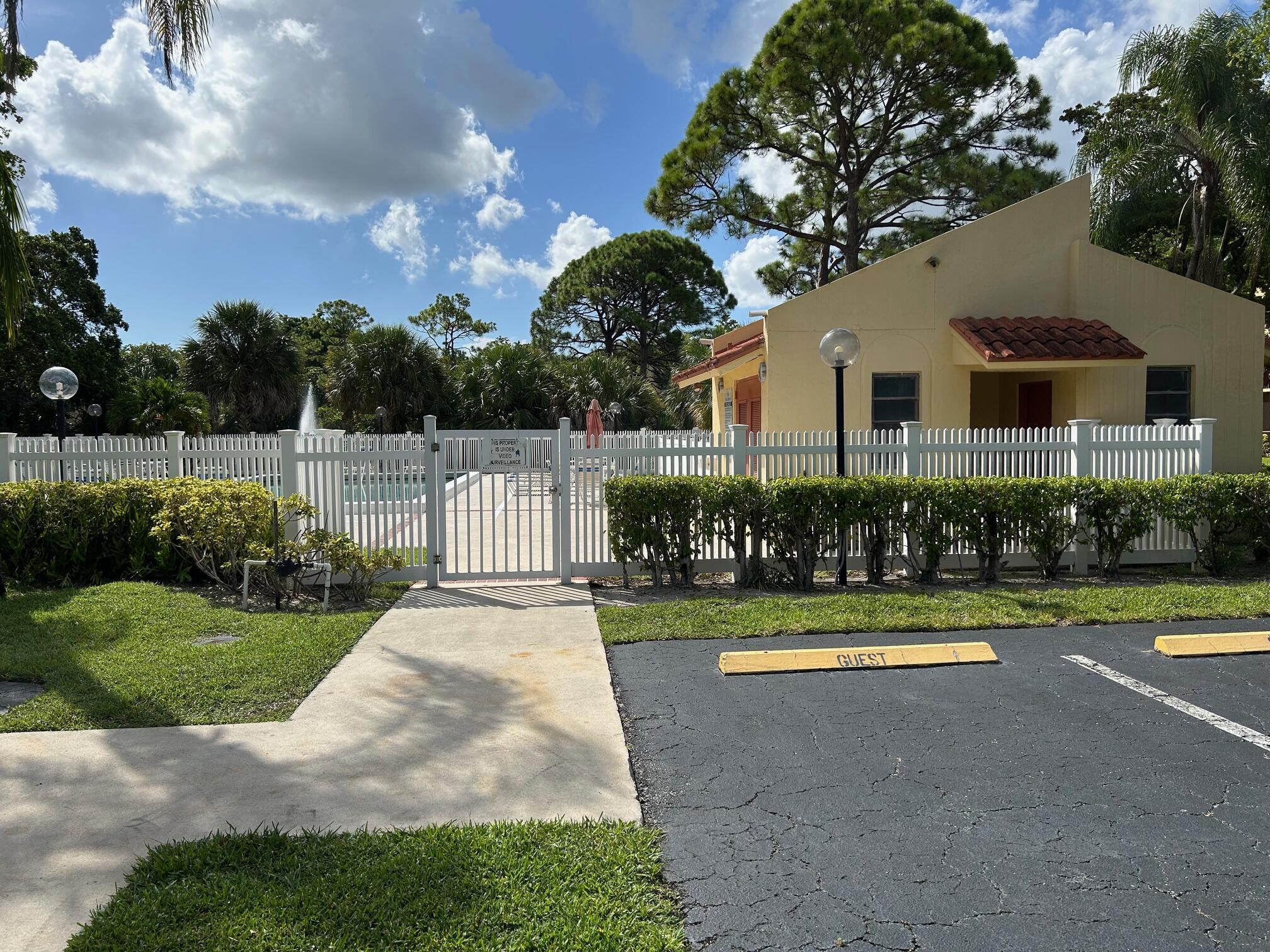 826 SW 9 St Circle 203