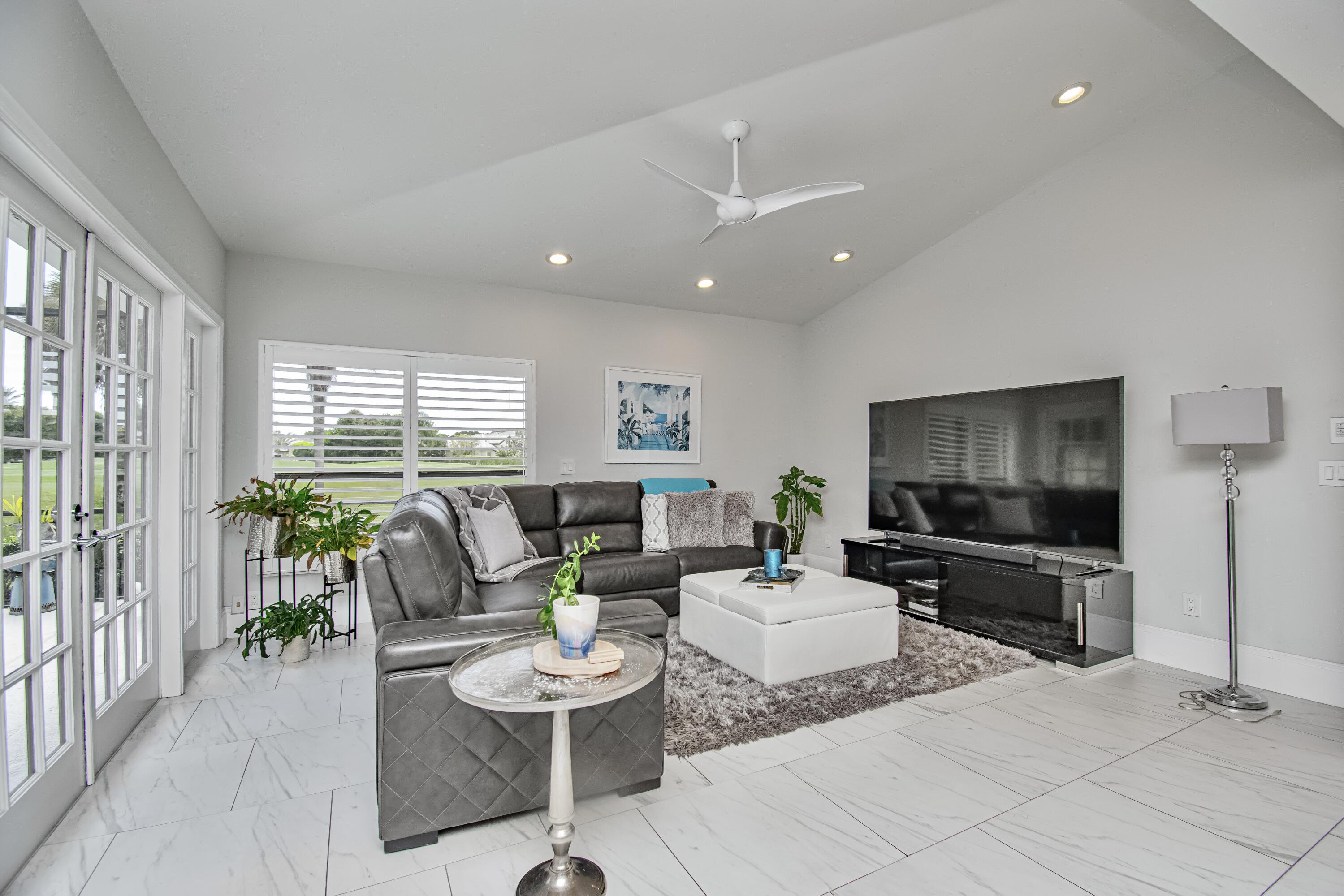 22504 W Esplanada Circle W