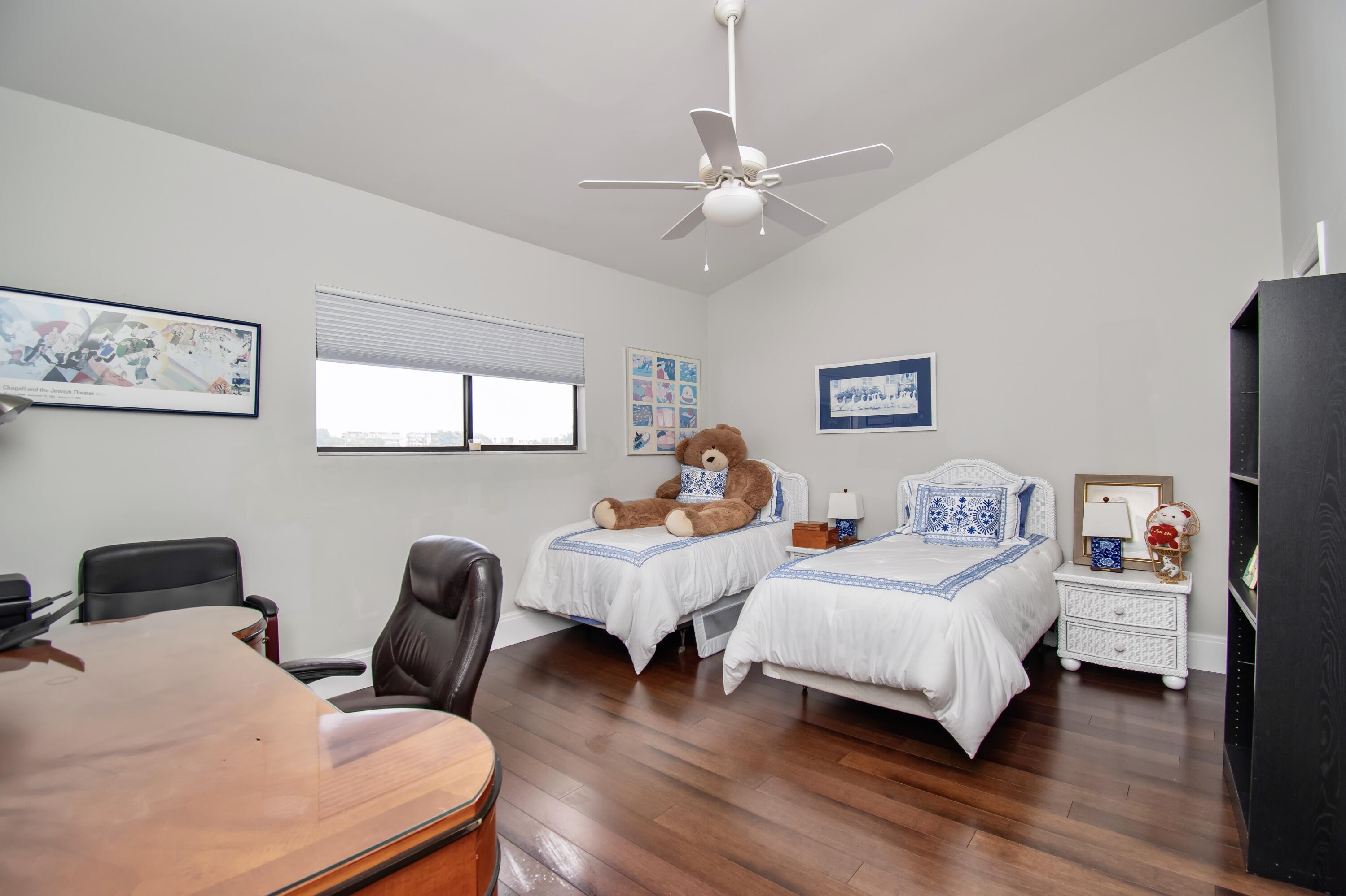 22504 W Esplanada Circle W