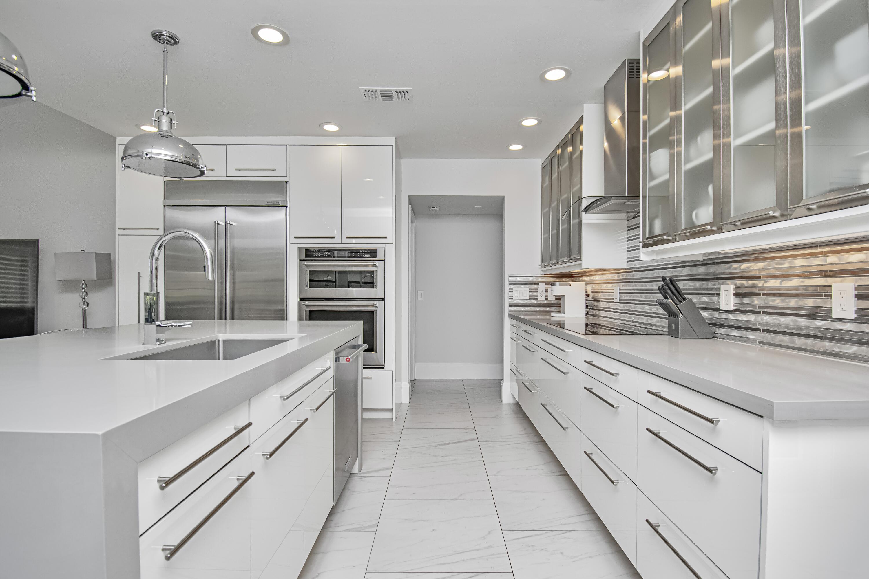 22504 W Esplanada Circle W