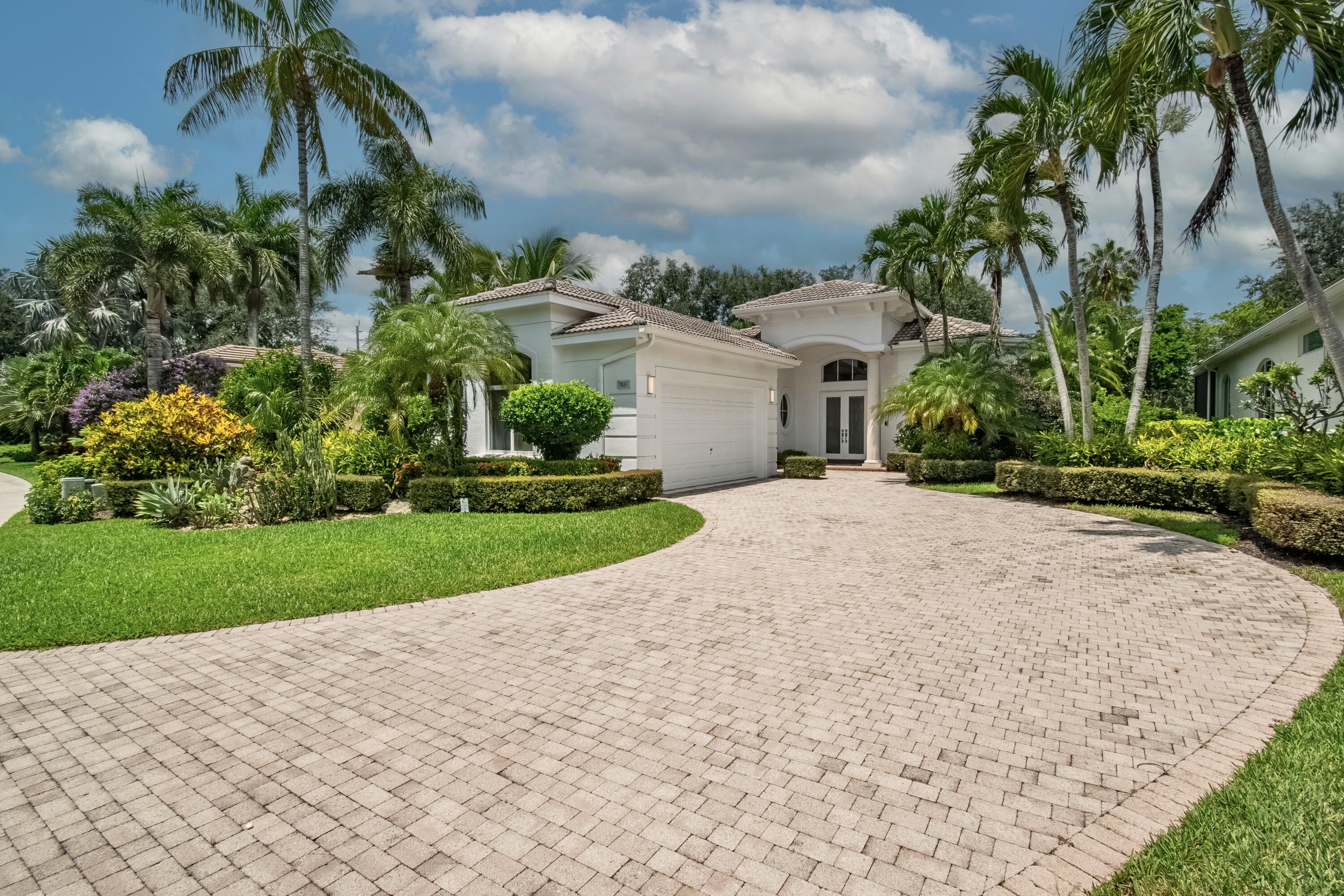 7837 Villa D Este Way