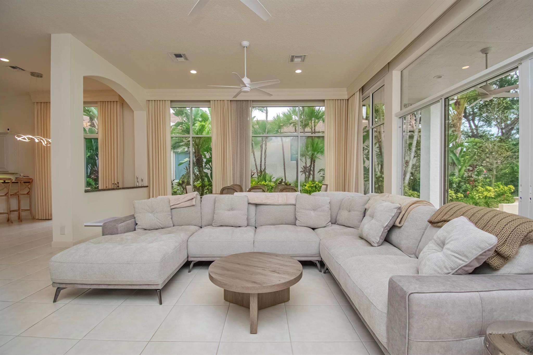 7837 Villa D Este Way