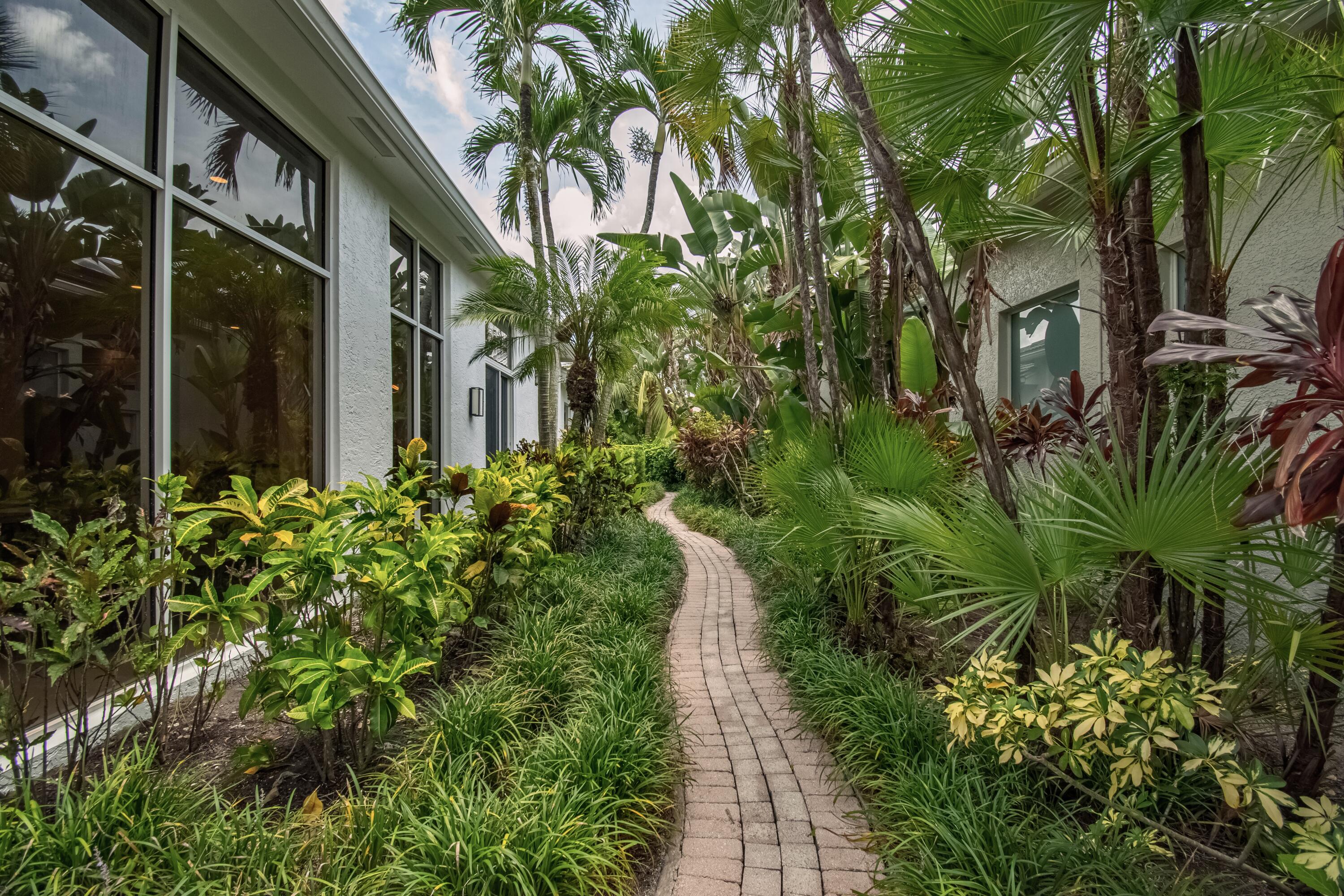 7837 Villa D Este Way