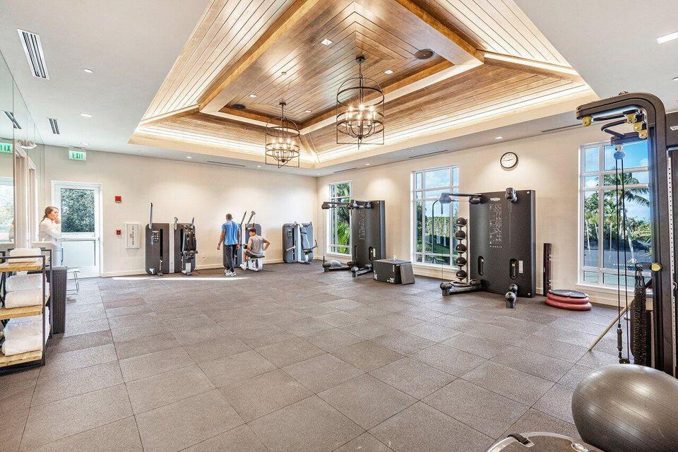 16100 Villa Vizcaya Place