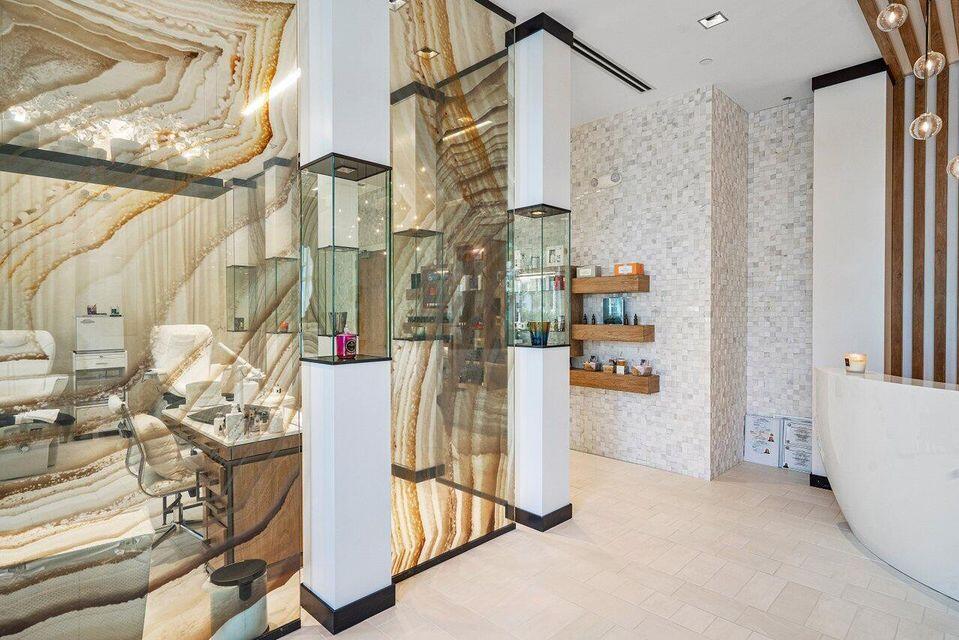 16100 Villa Vizcaya Place