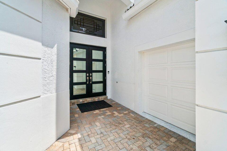 16100 Villa Vizcaya Place