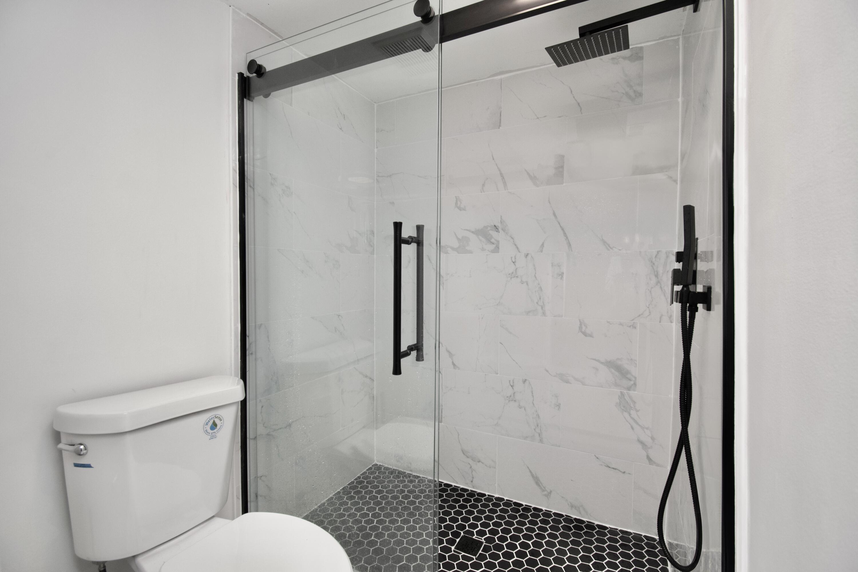 4696 Lucerne Lakes Boulevard 102