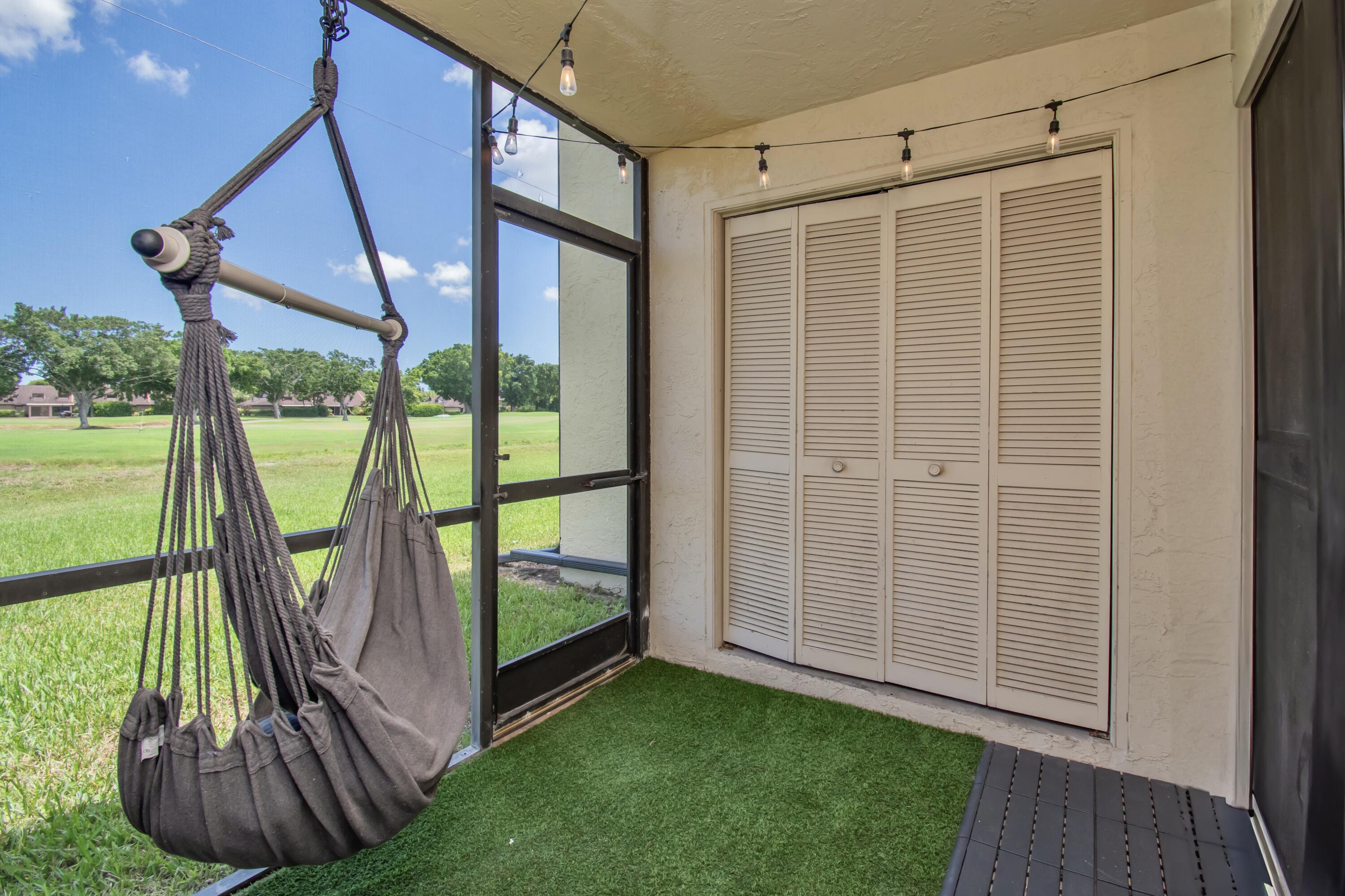 4696 Lucerne Lakes Boulevard 102