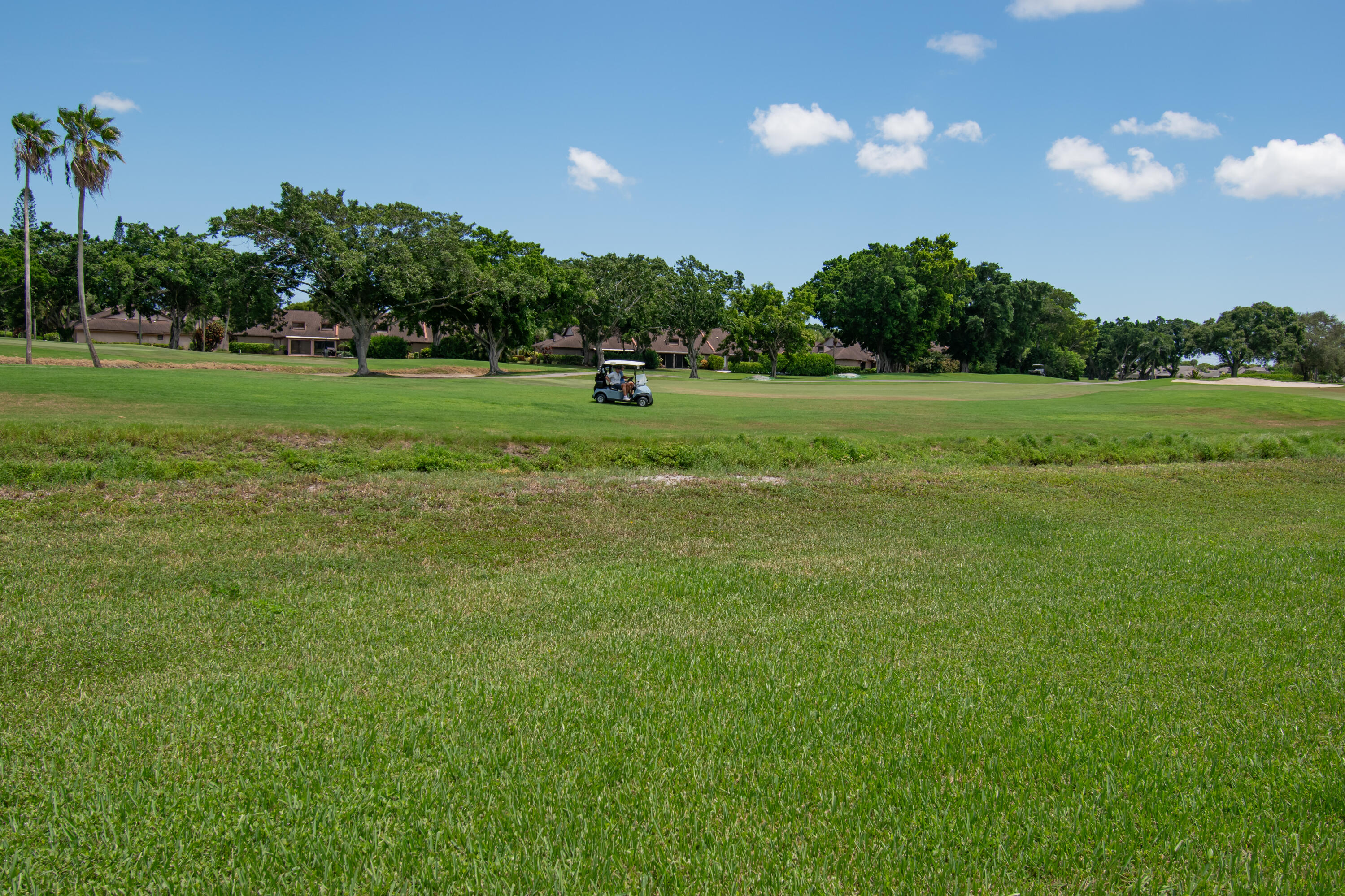 4696 Lucerne Lakes Boulevard 102