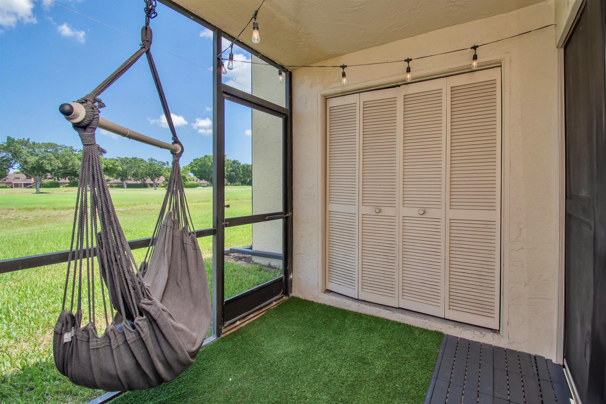 4696 Lucerne Lakes Boulevard 102