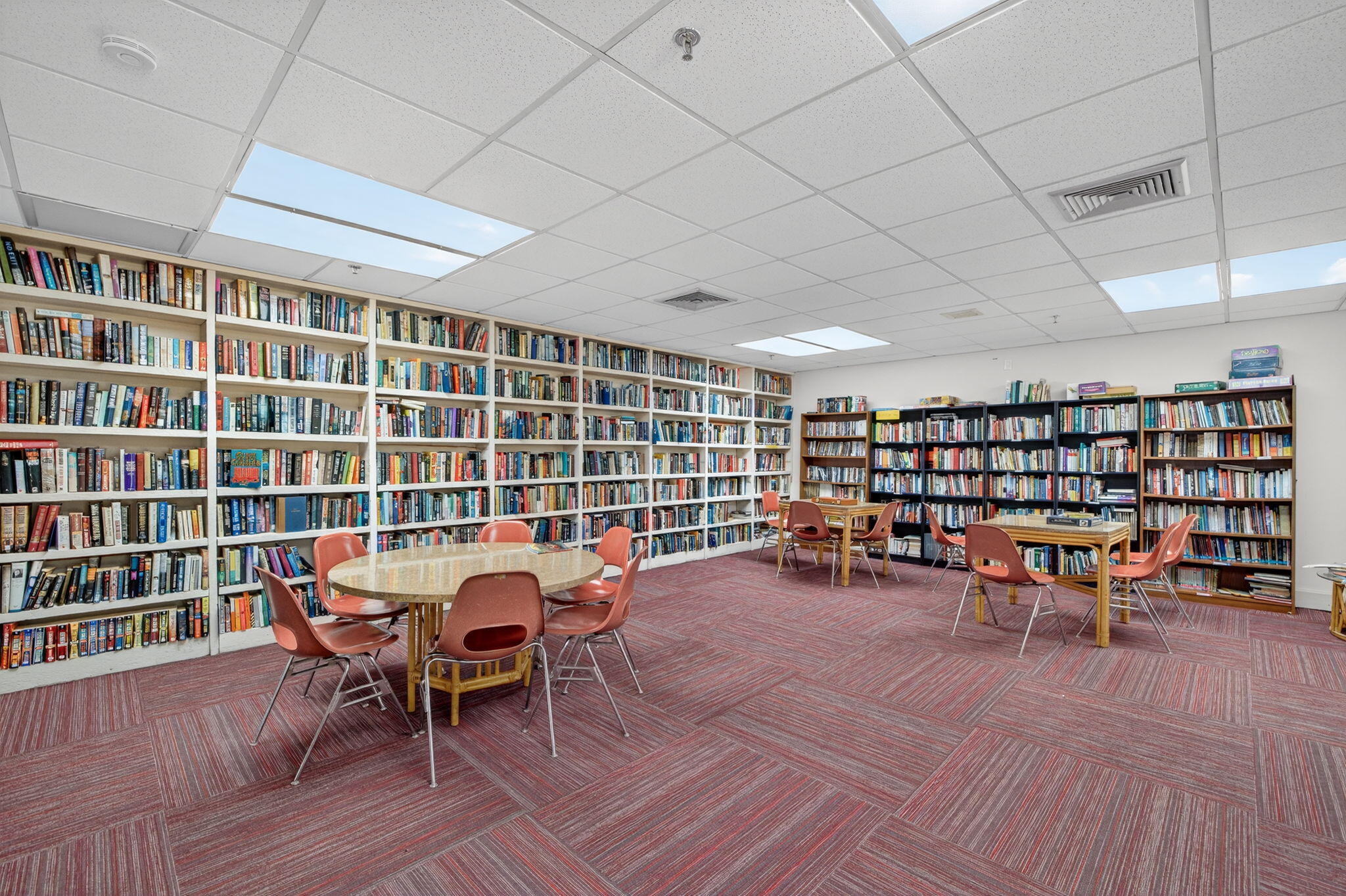 117 Lake Emerald Drive 208