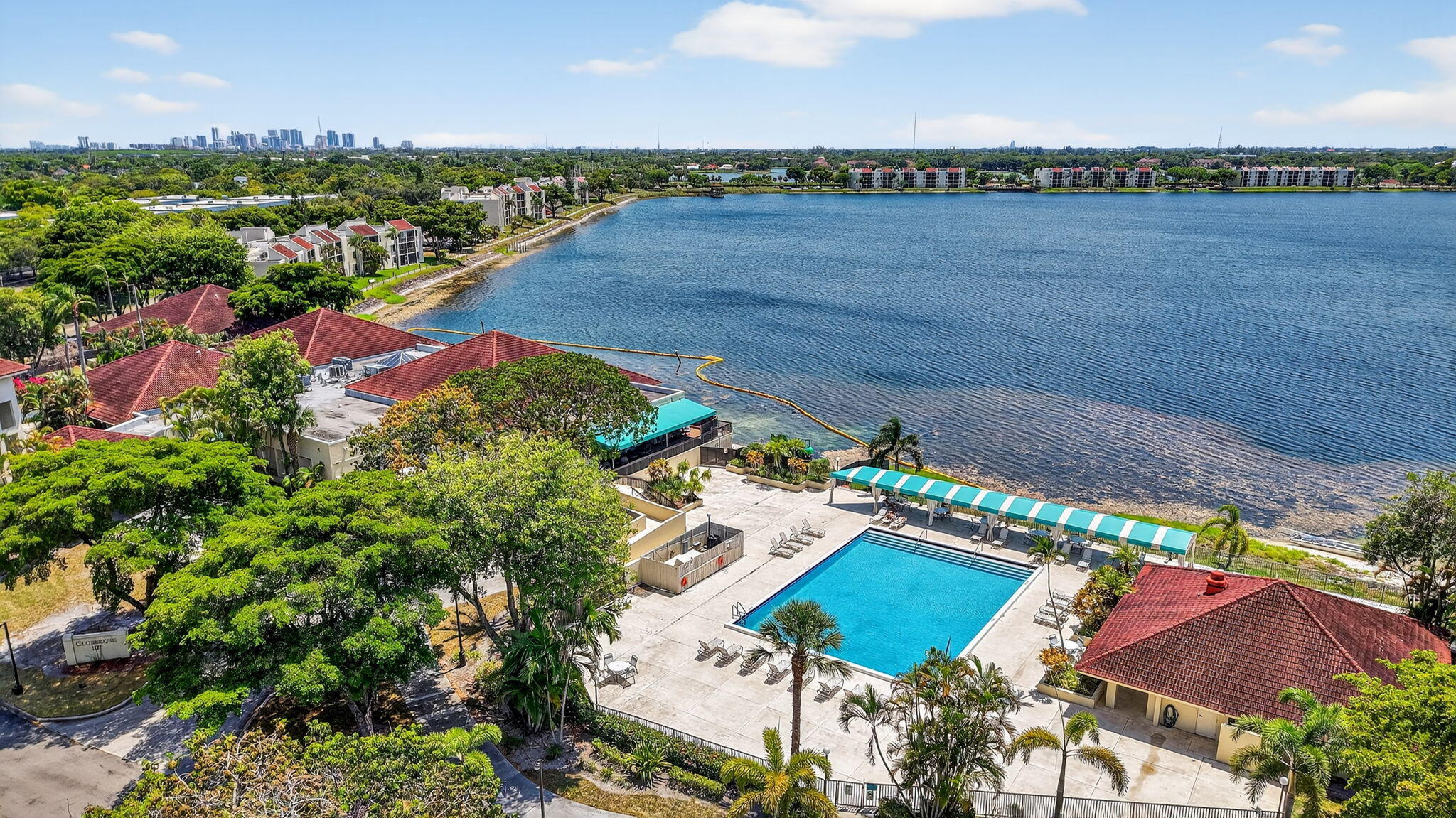 117 Lake Emerald Drive 208