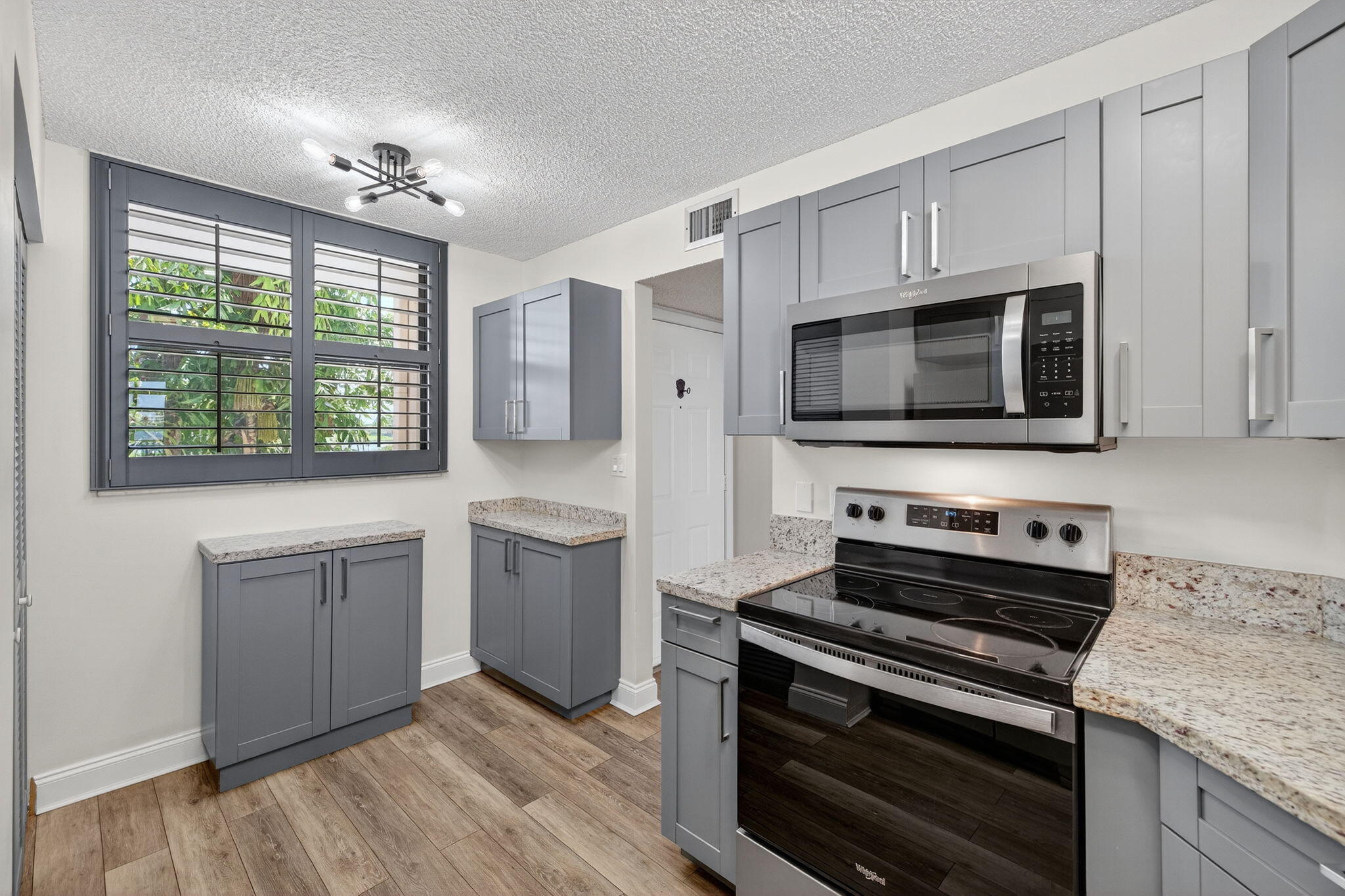 117 Lake Emerald Drive 208