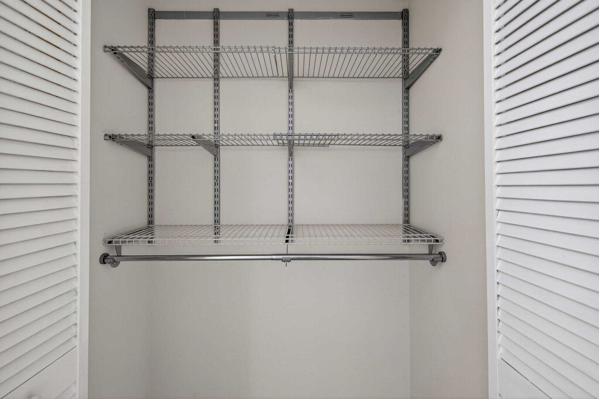 117 Lake Emerald Drive 208