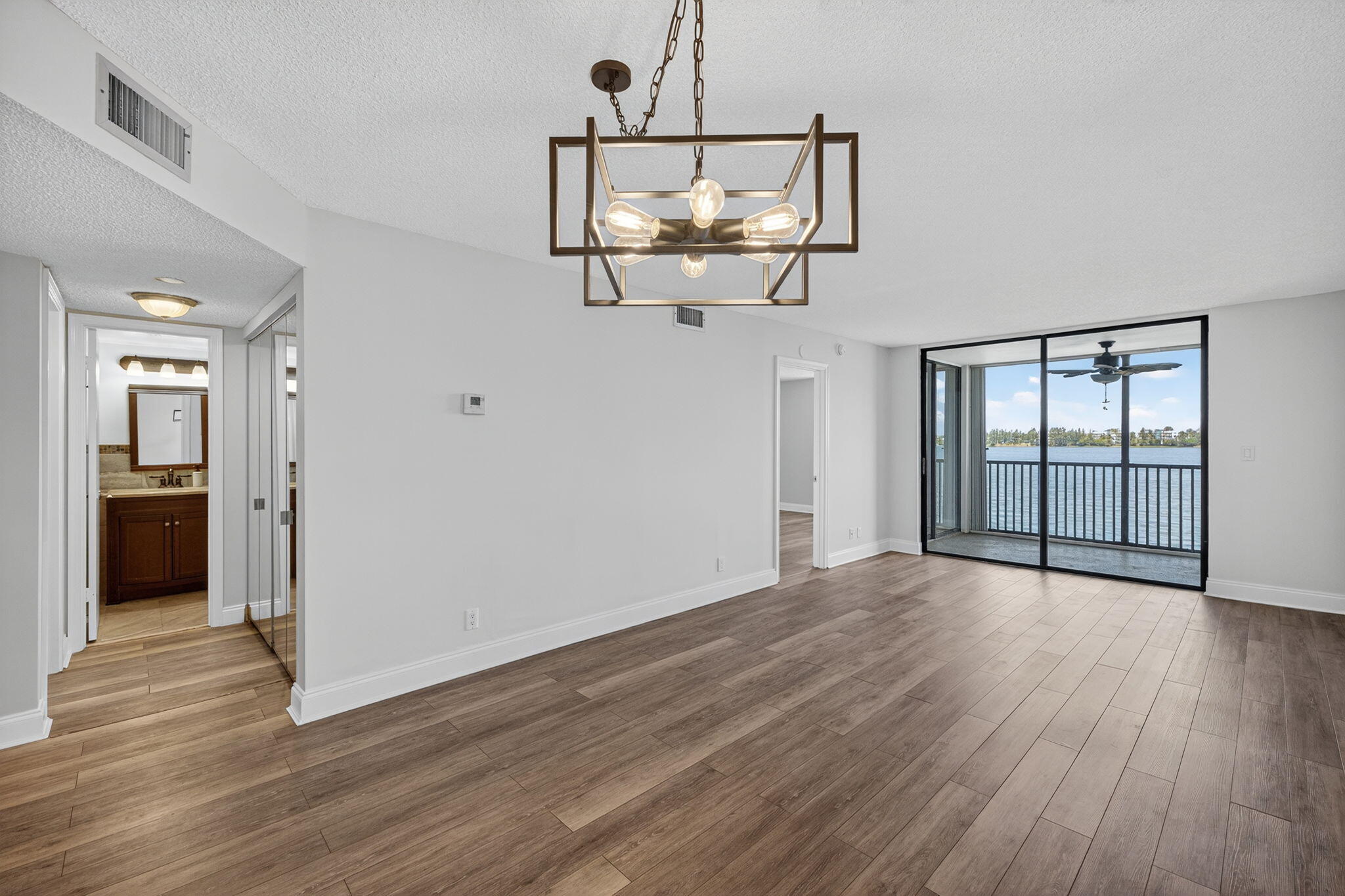 117 Lake Emerald Drive 208