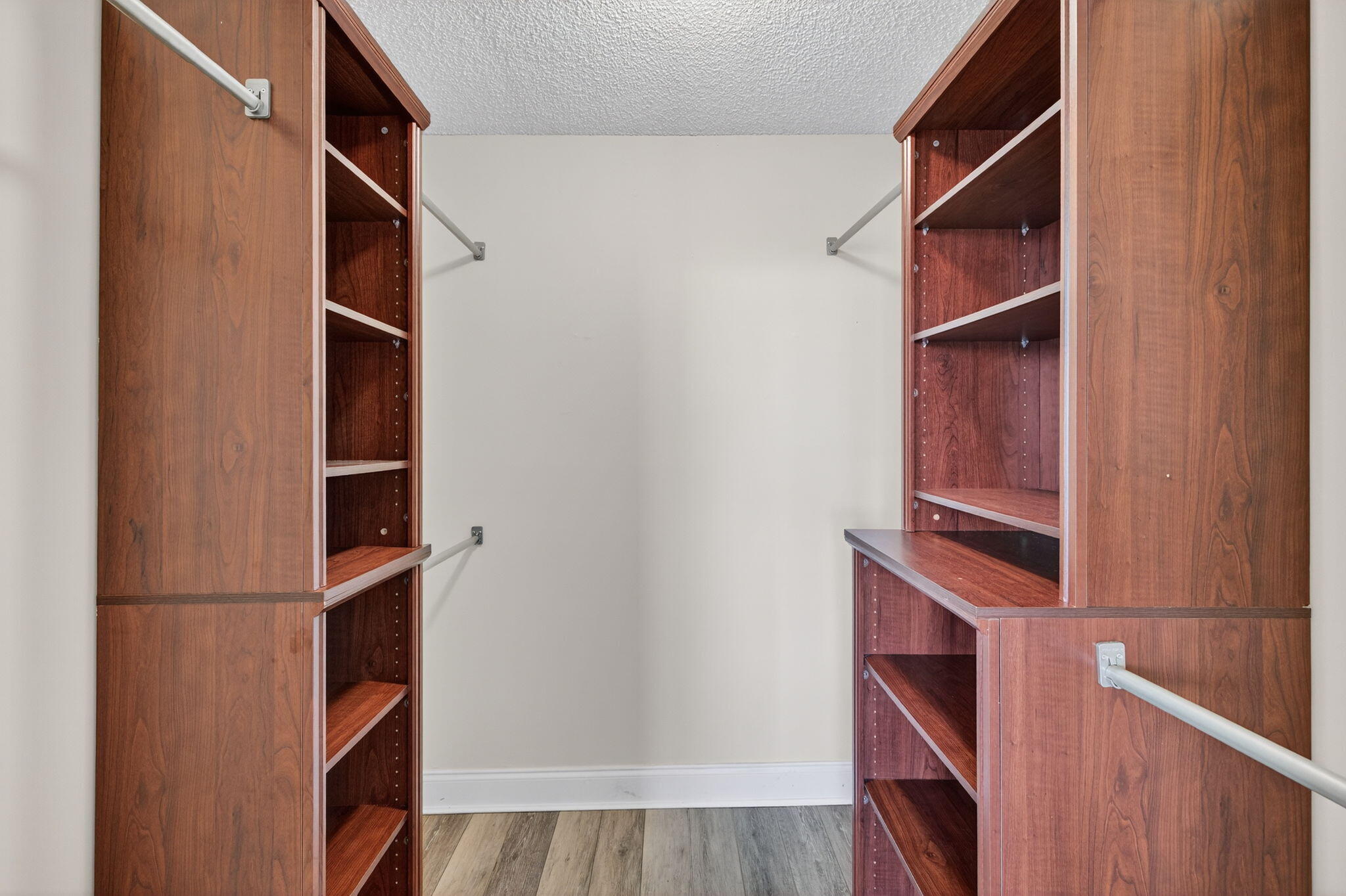 117 Lake Emerald Drive 208