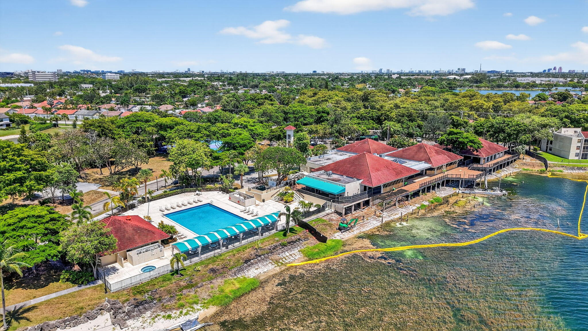 117 Lake Emerald Drive 208