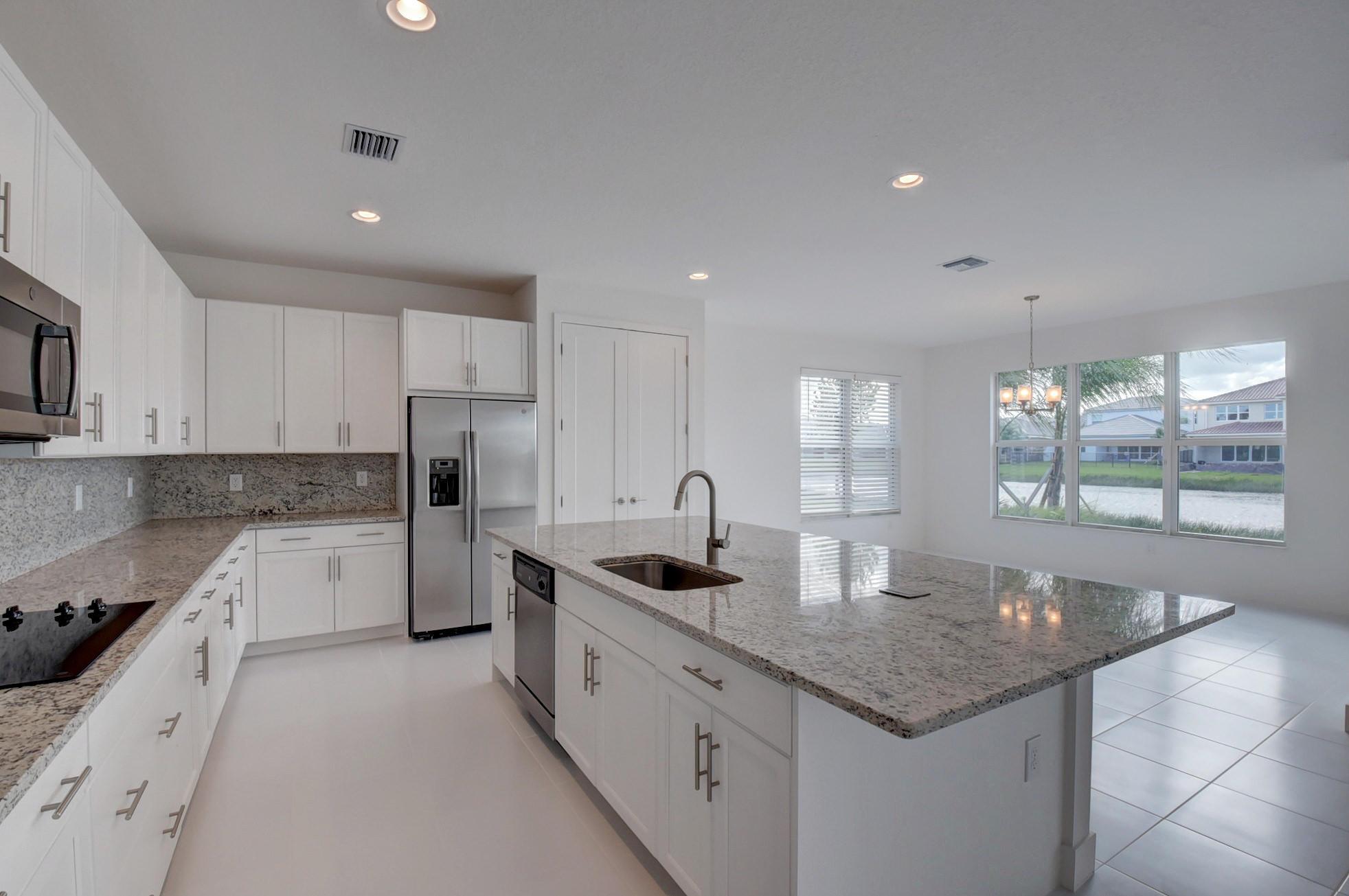 9632 Highland Pointe Pass