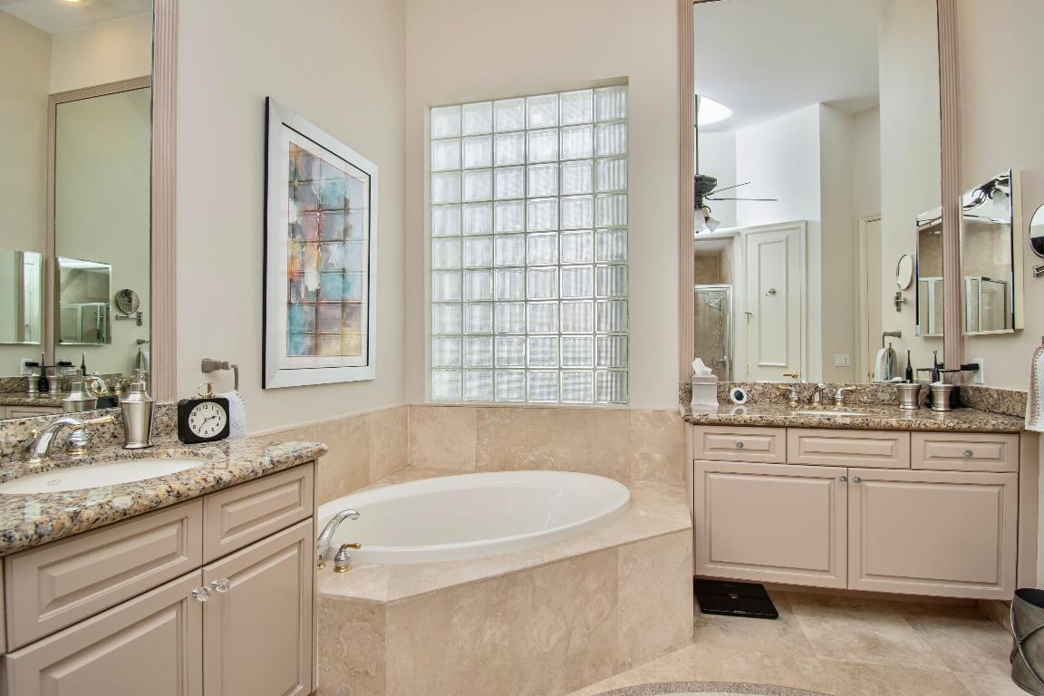 7959 Villa D Este Way