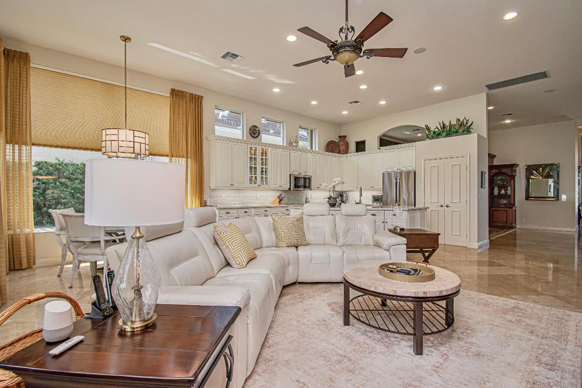 7959 Villa D Este Way