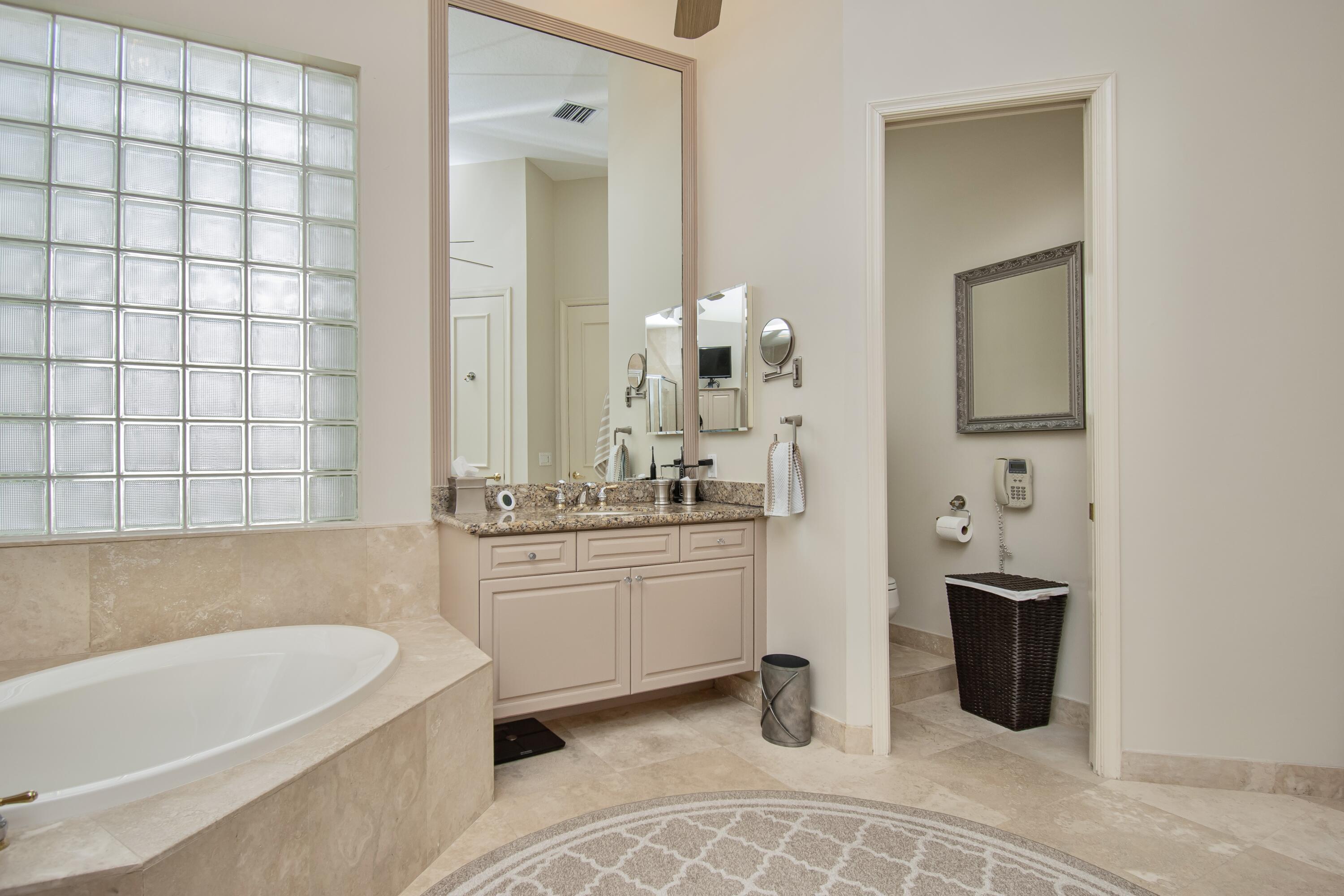 7959 Villa D Este Way