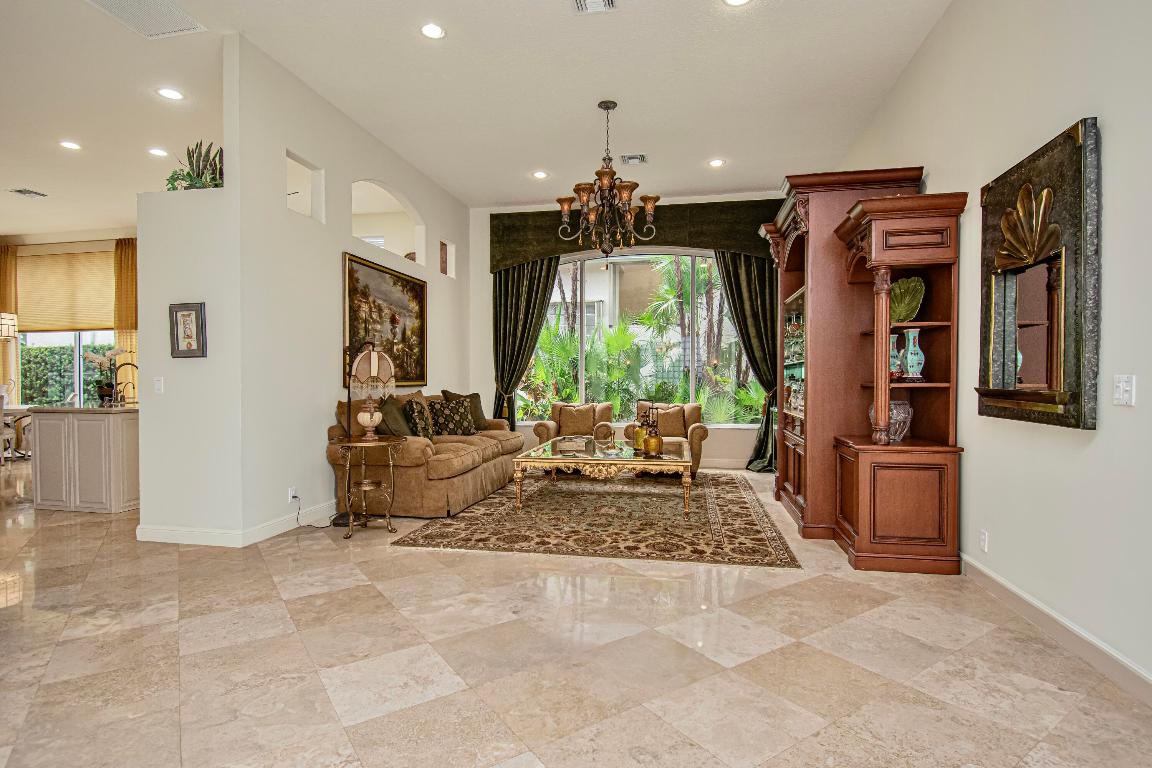 7959 Villa D Este Way