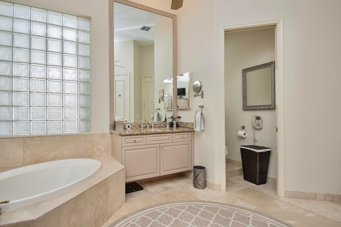 7959 Villa D Este Way