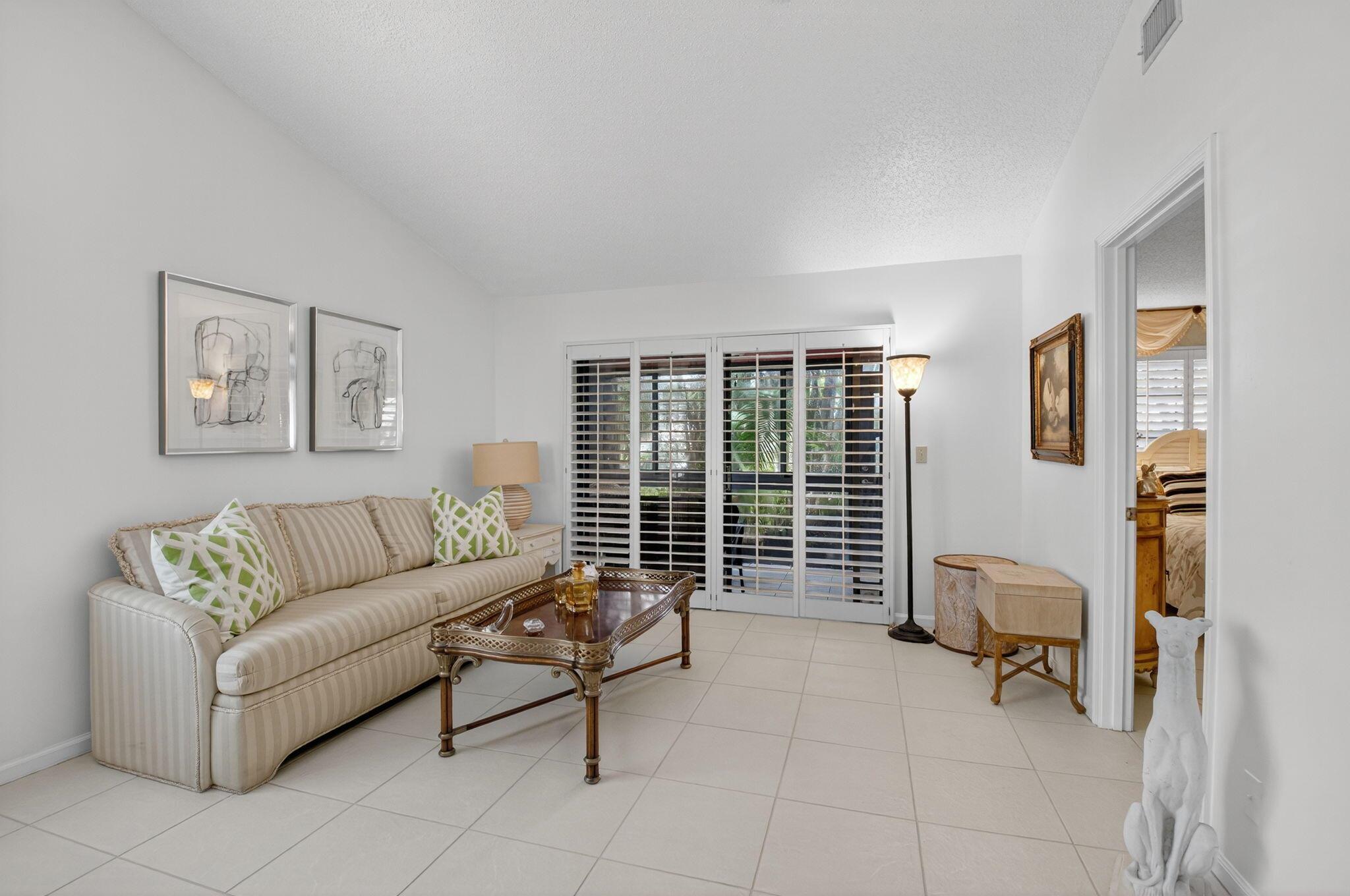 3088 Inglewood Terrace