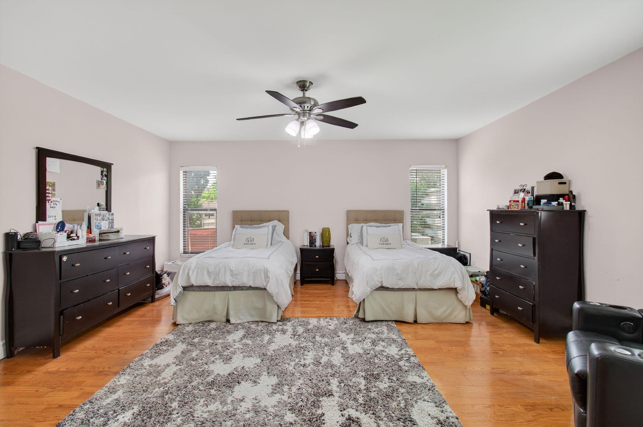 6934 Consolata Street