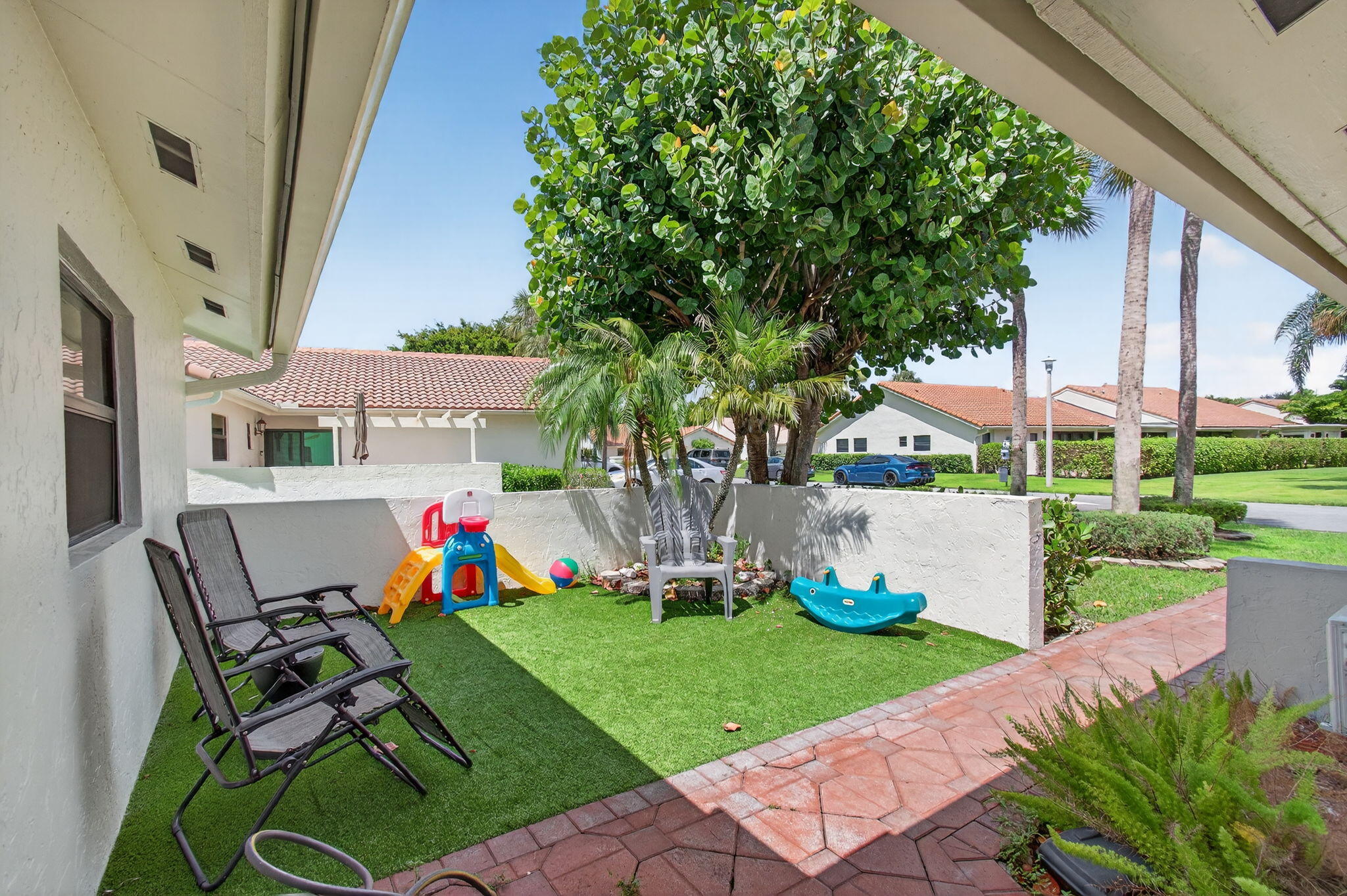 6934 Consolata Street