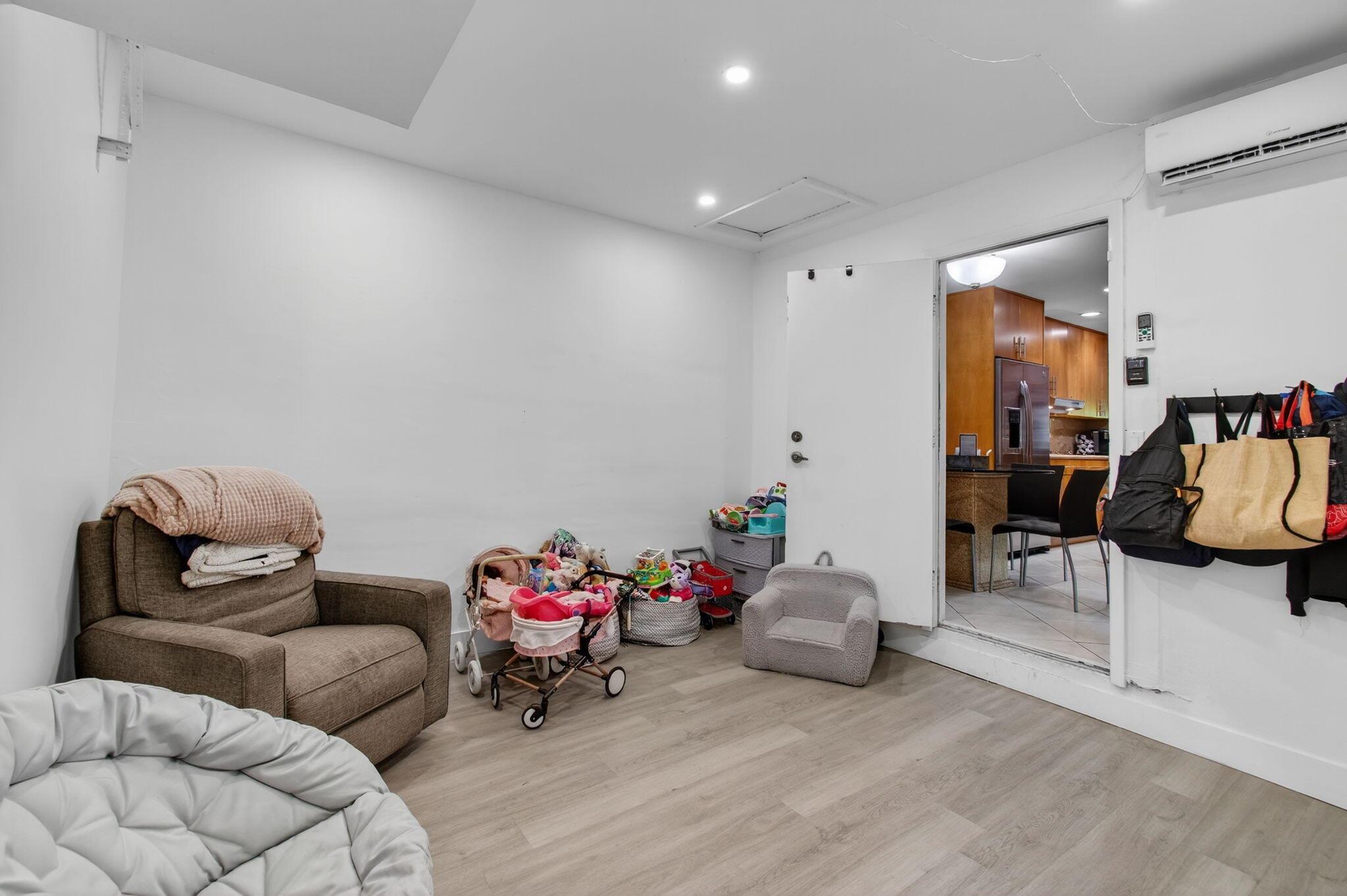 6934 Consolata Street