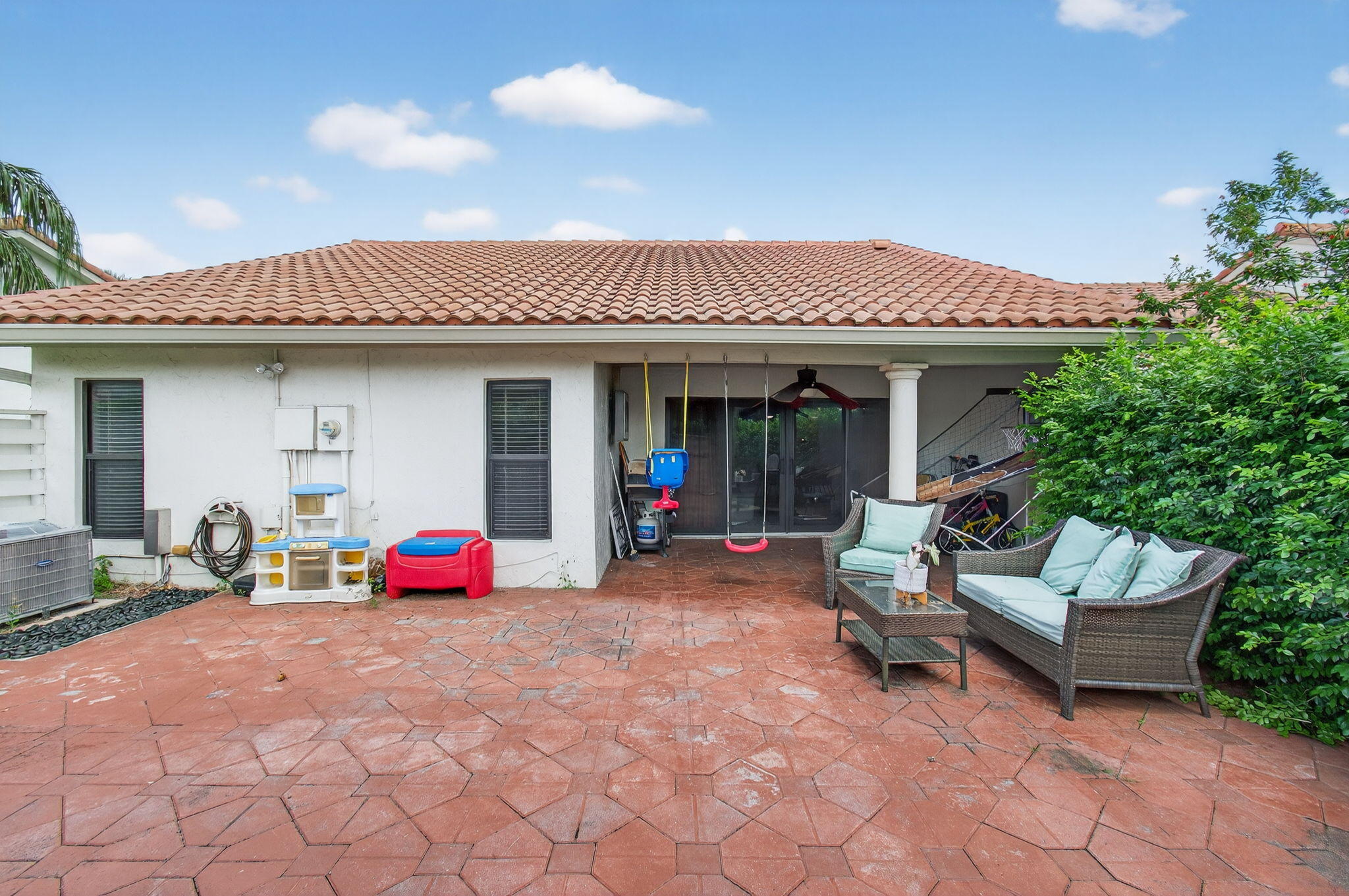 6934 Consolata Street