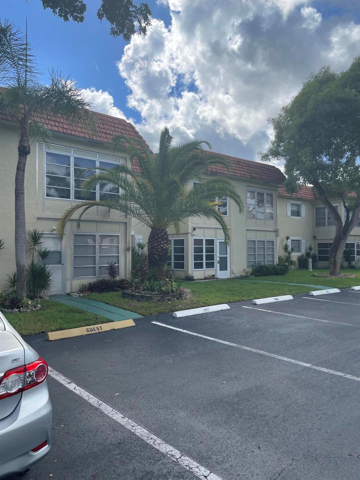 375 SW 56th Avenue 217