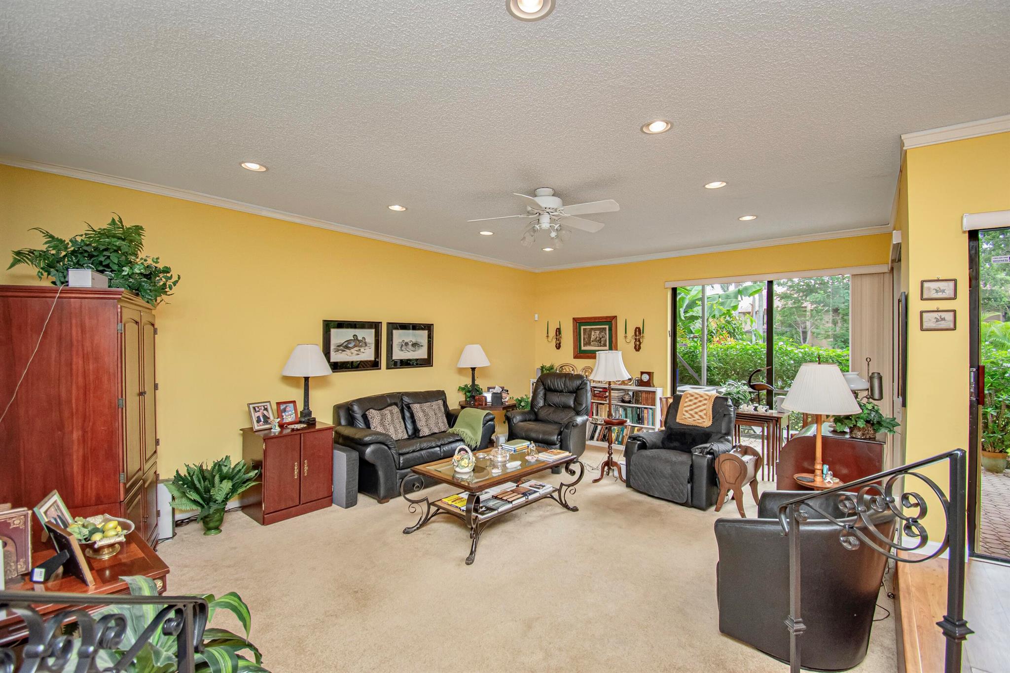 22066 Las Brisas Circle