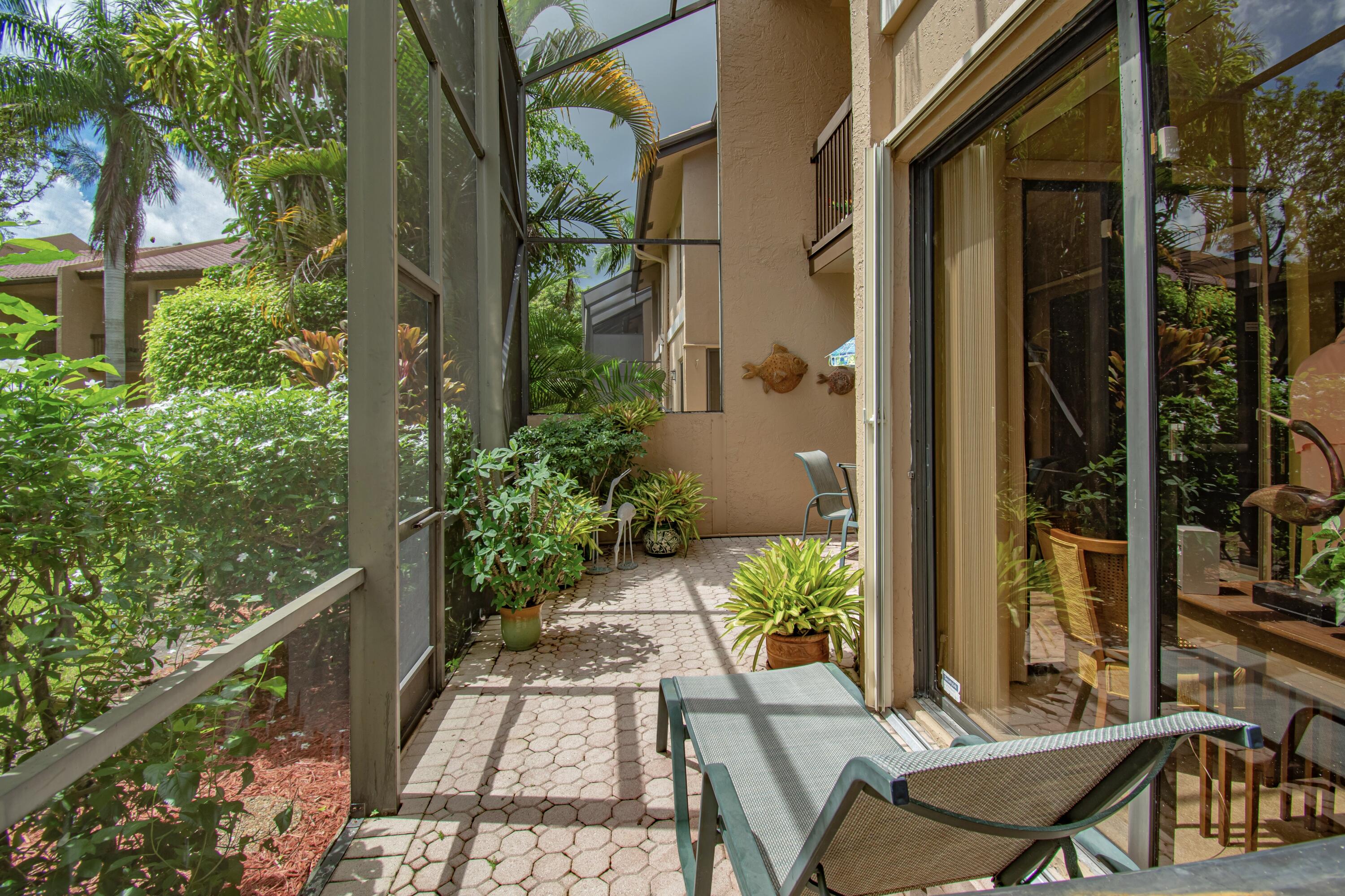 22066 Las Brisas Circle