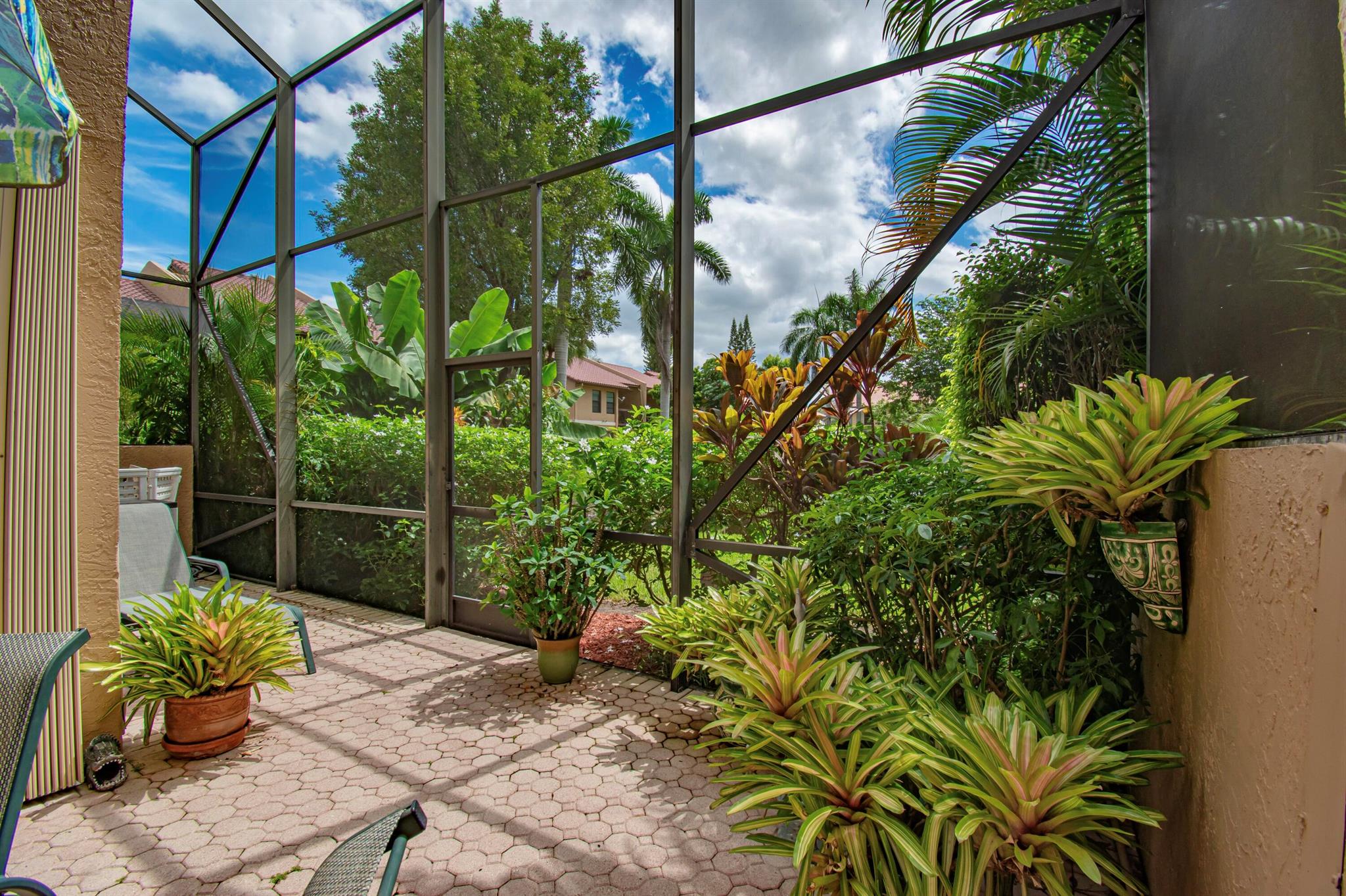 22066 Las Brisas Circle