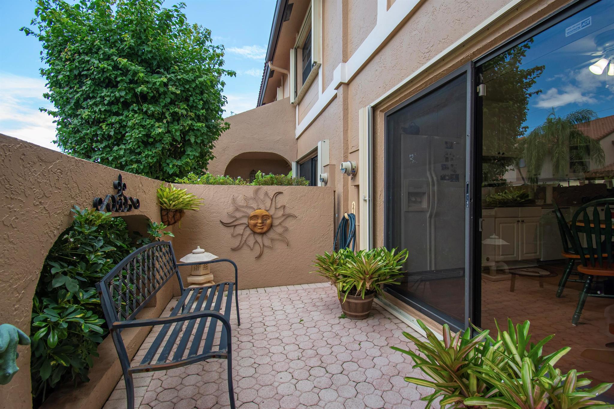 22066 Las Brisas Circle