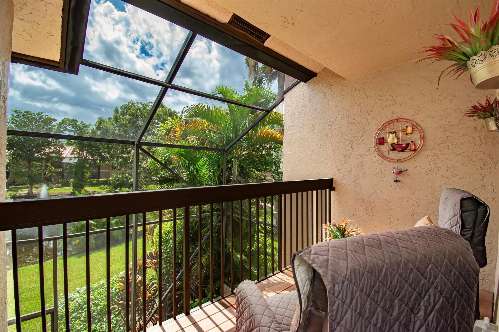 22066 Las Brisas Circle