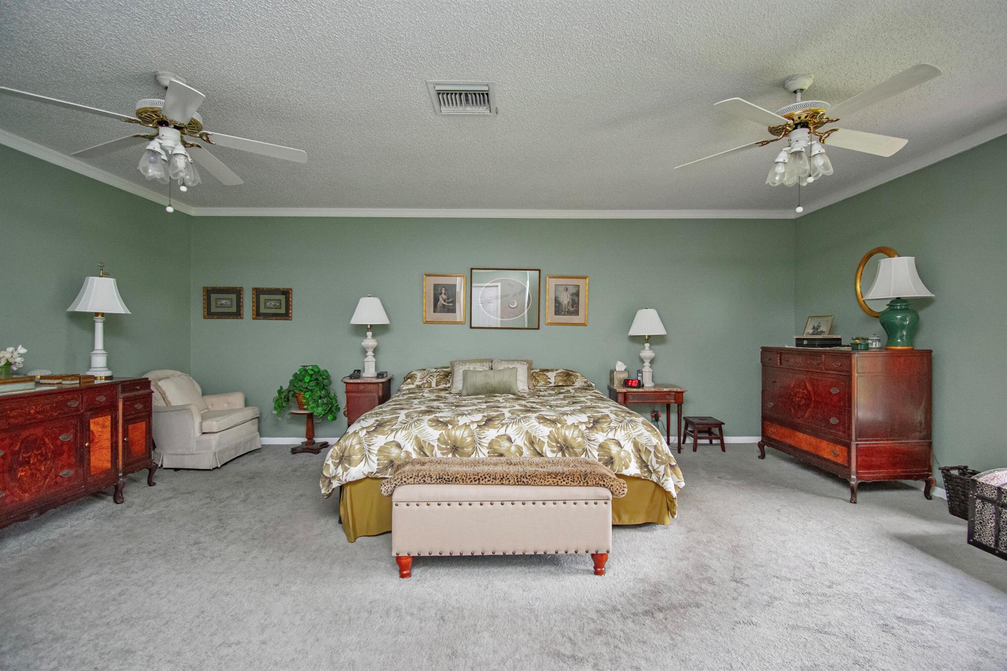 22066 Las Brisas Circle