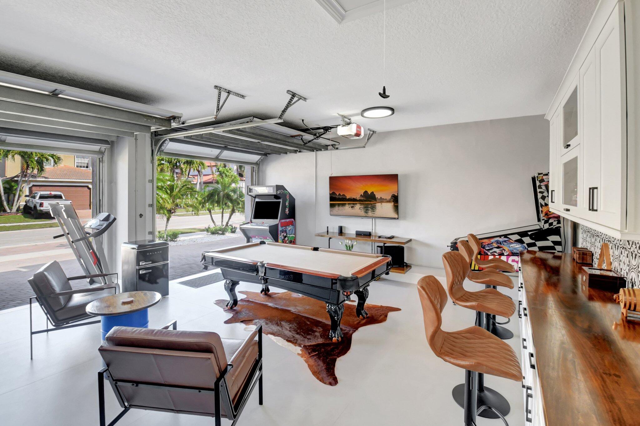 9546 Campi Drive
