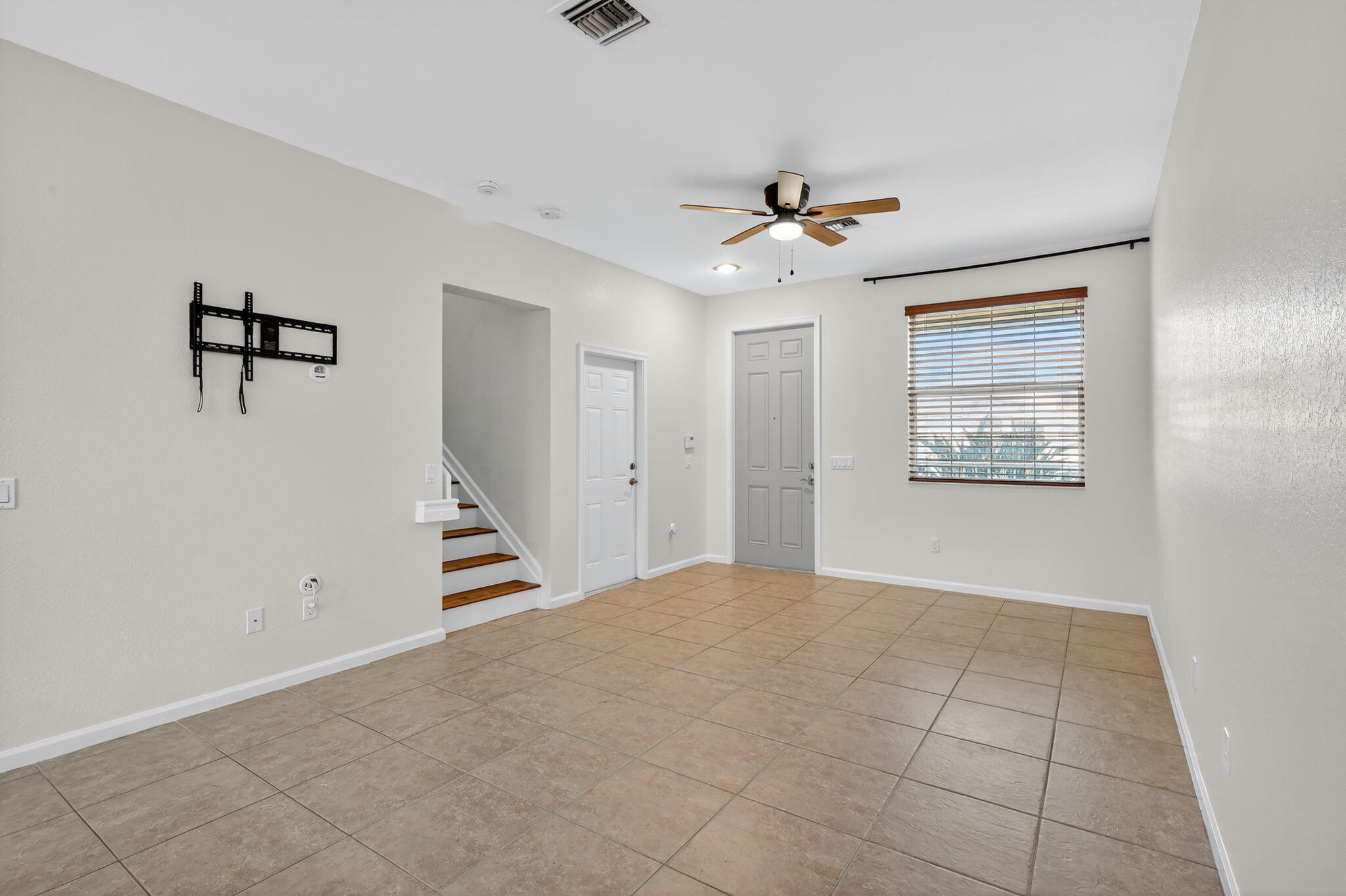 7458 Sarentino Lane