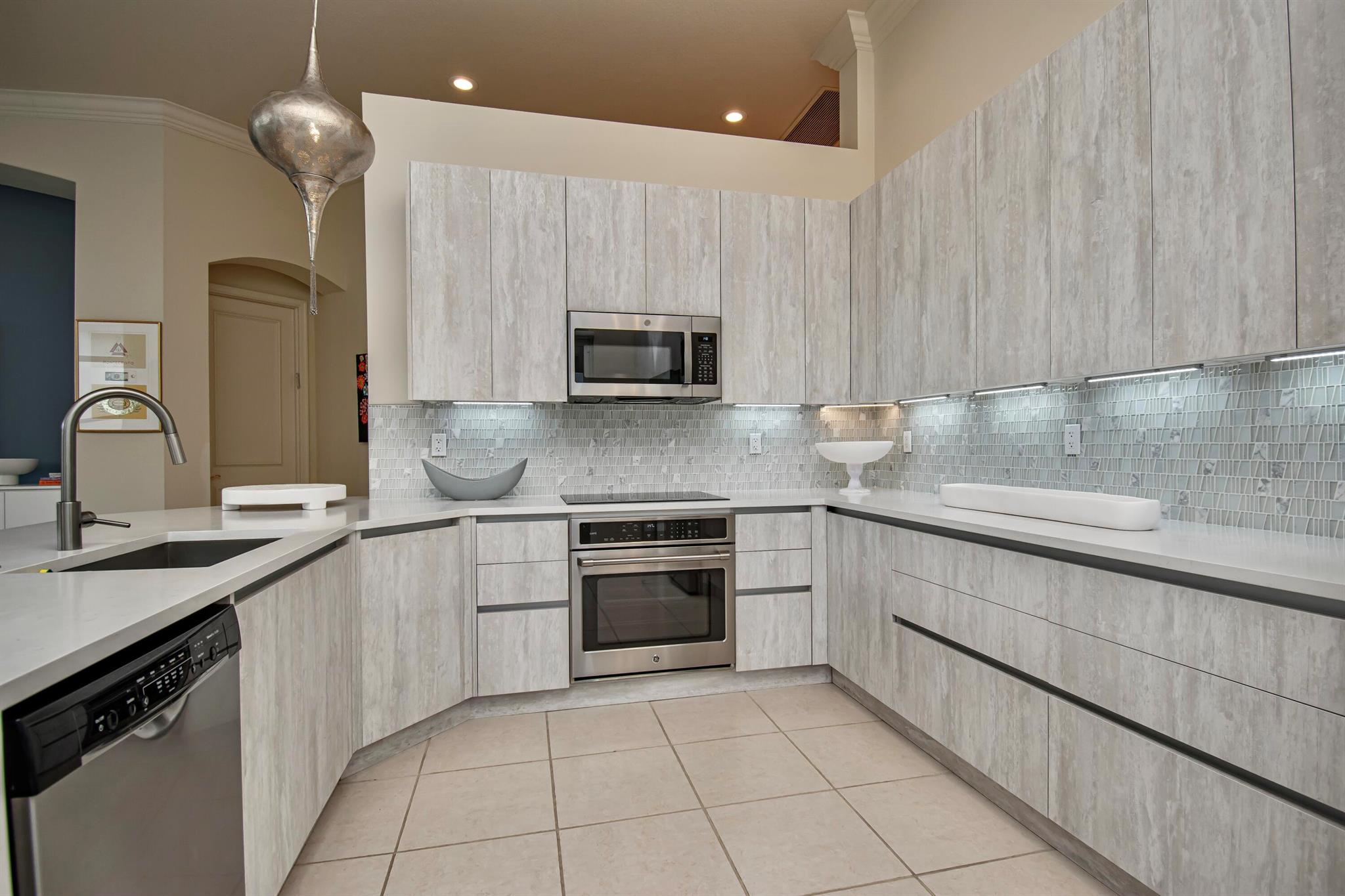 7916 Montecito Place