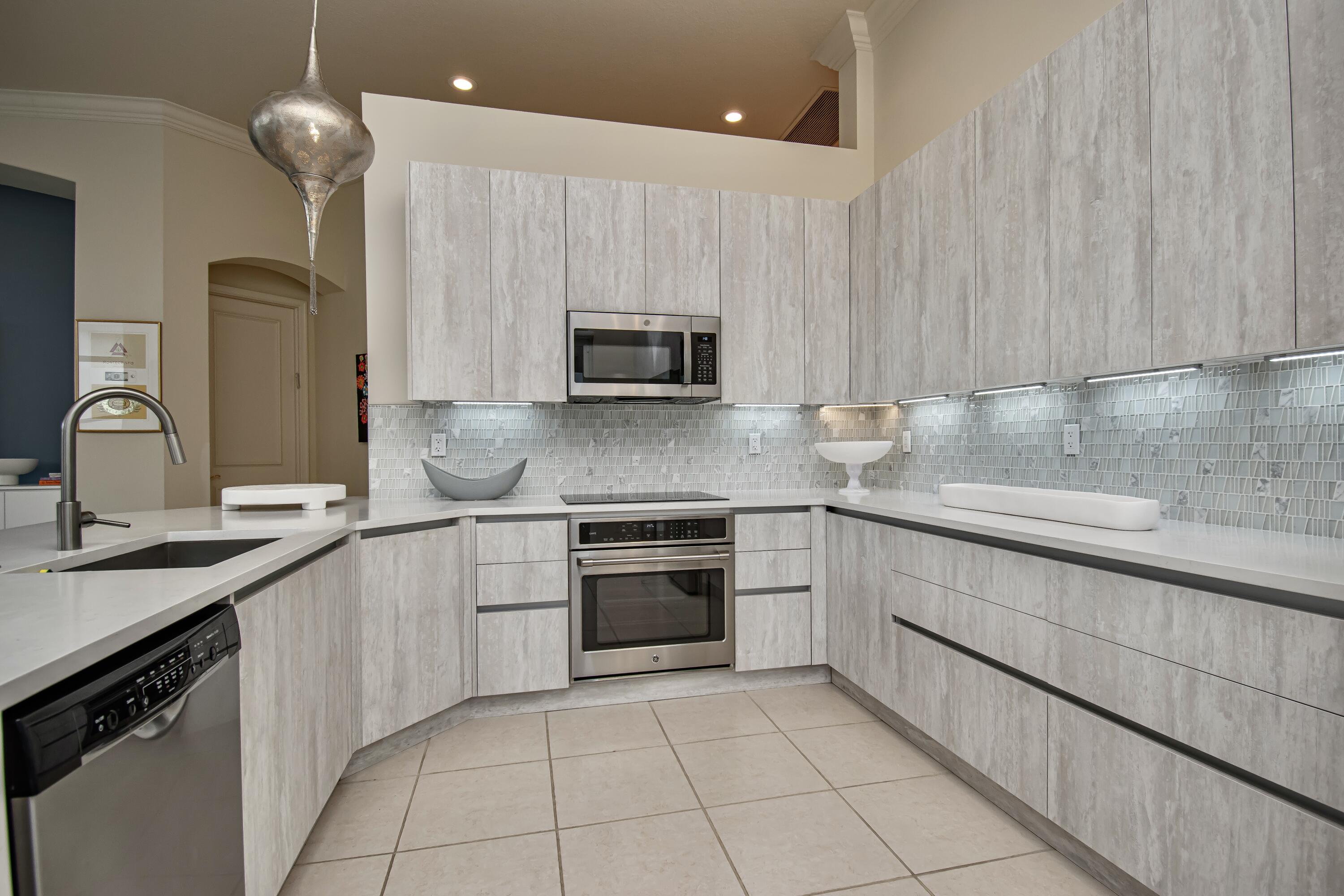 7916 Montecito Place