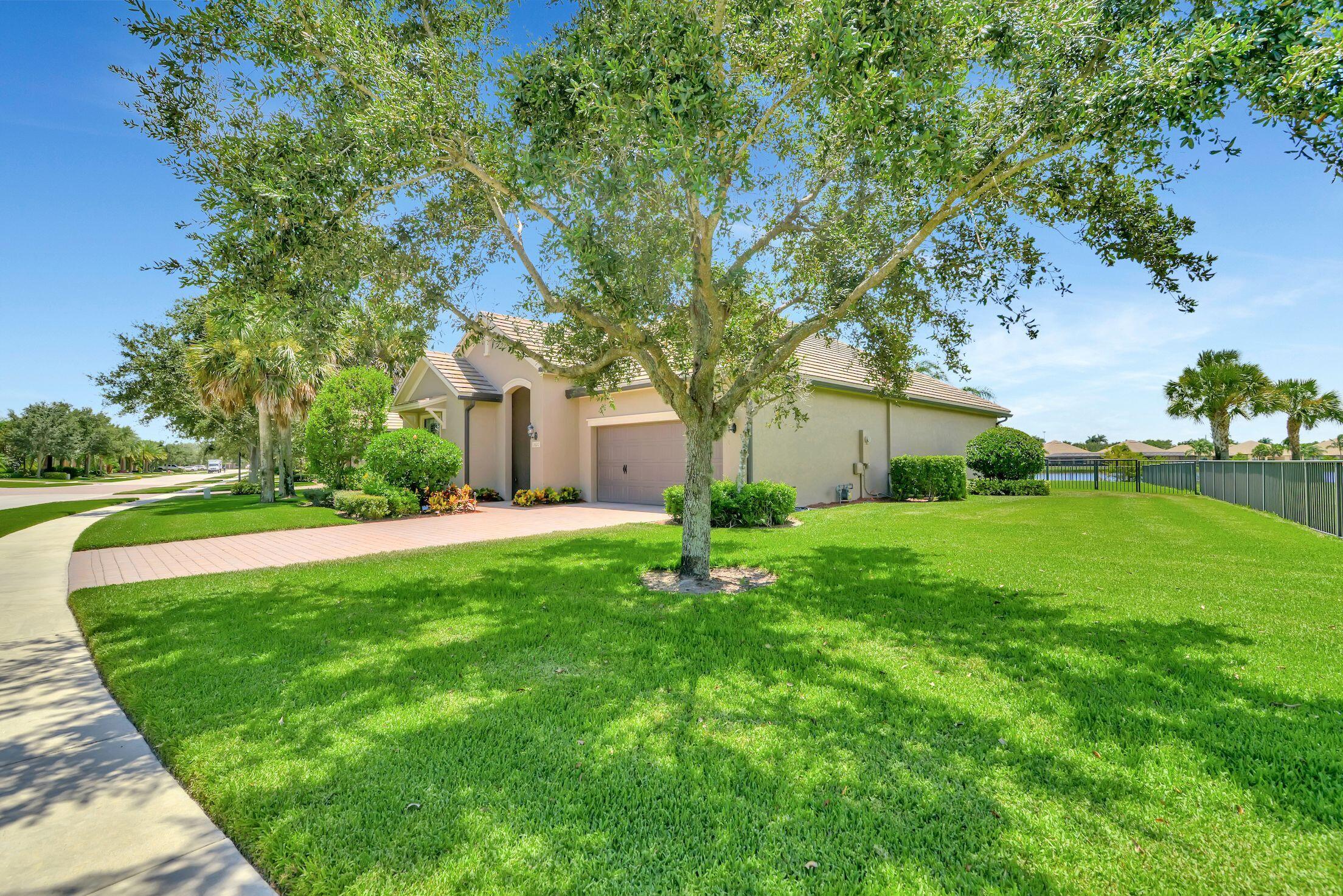 3600 Siena Circle