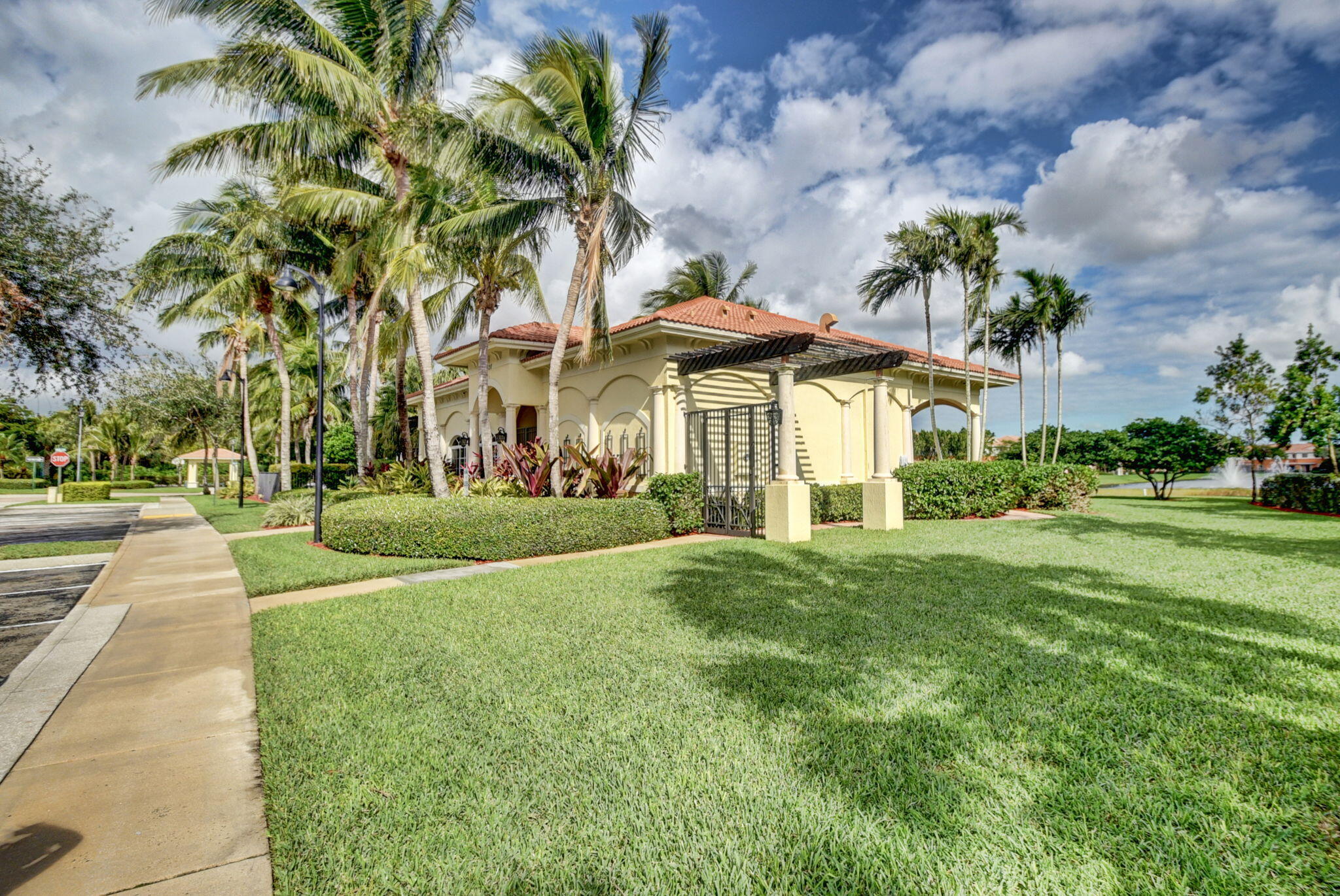7476 Sarentino Lane 121